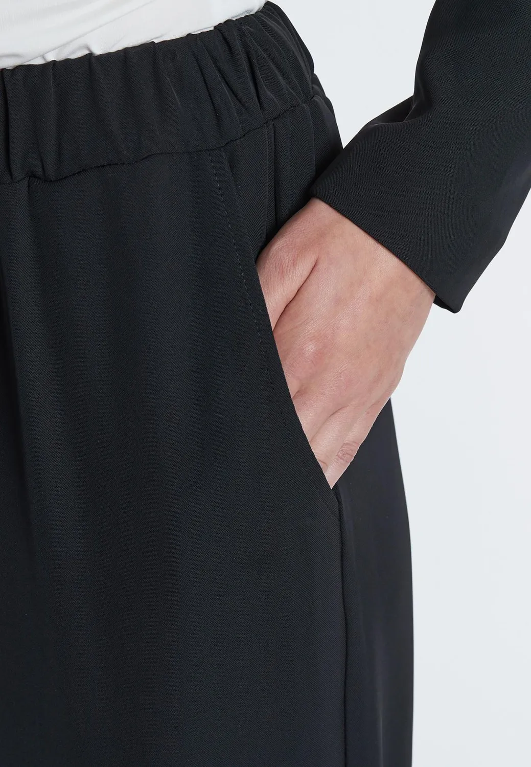 Ana Alcazar Ramera pantaloni neri viscosa leggera