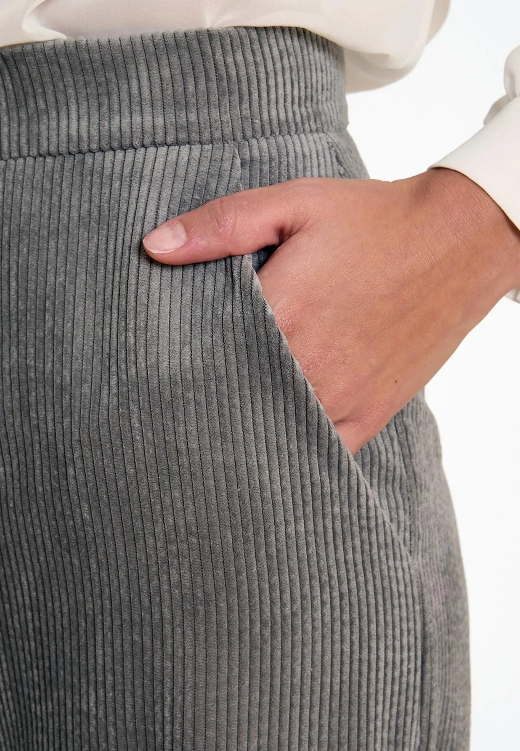 Ana Alcazar Adima pantaloni velluto grigi gamba larga