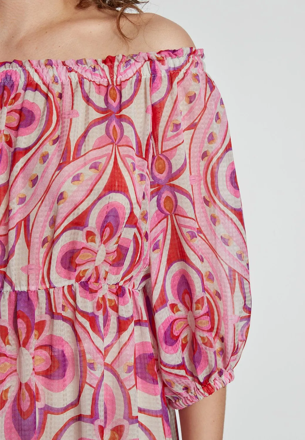 Ana Alcazar Keani abito maxi balze floreale rosa