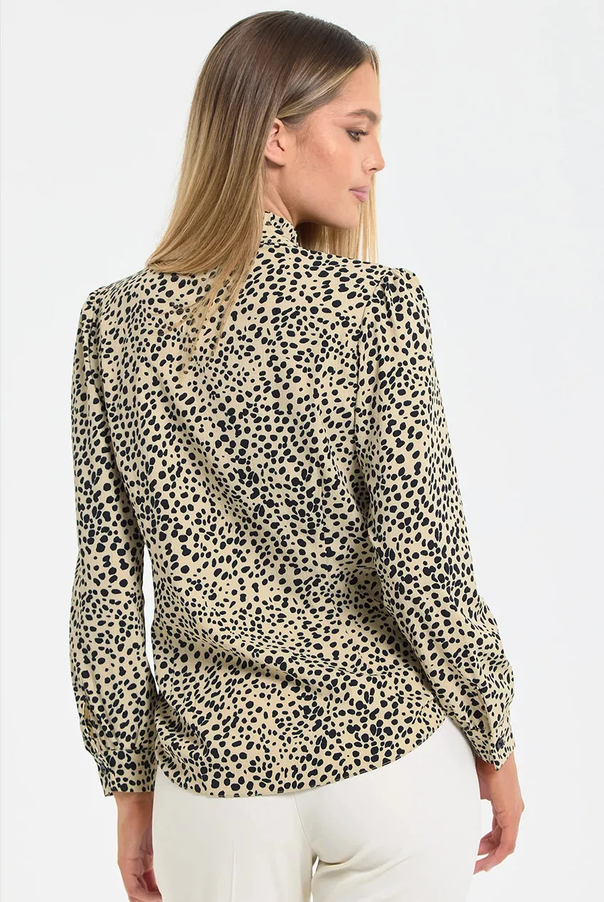 Liquorish camicetta leopardata beige volant manica lunga