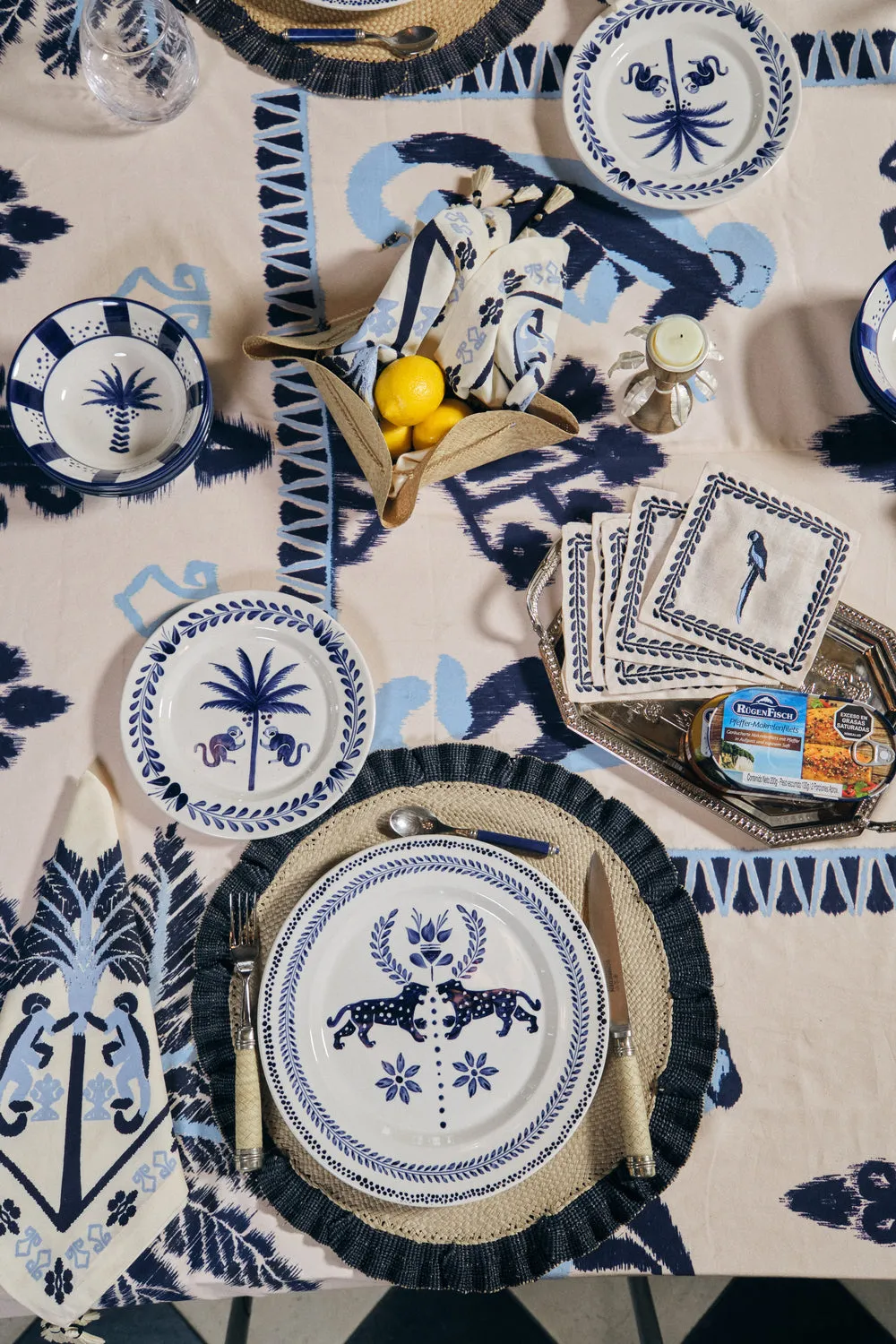 Johanna Ortiz El Relato piatti ceramica 2pz blu navy
