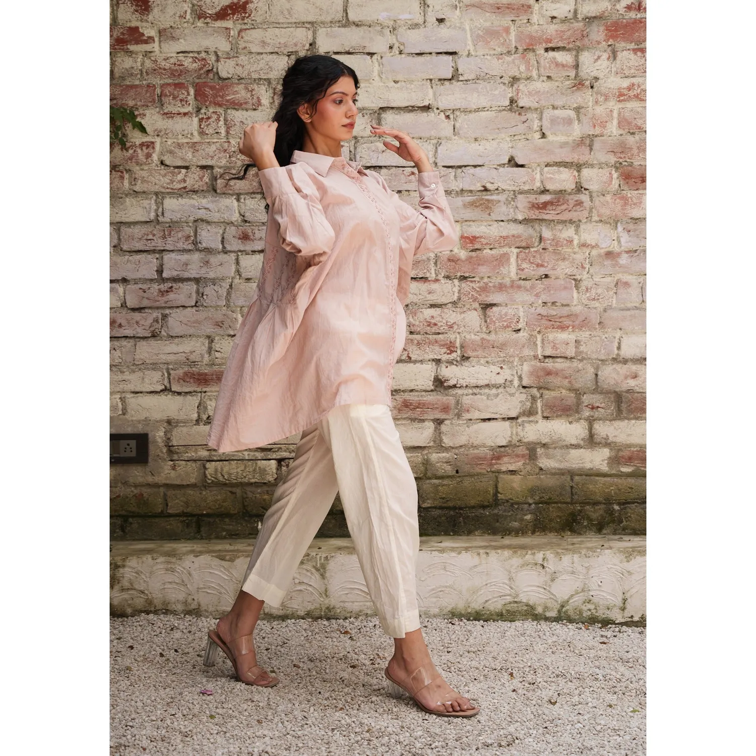 Our Dve Capsule 19 camicia rosa cotone asimmetrica