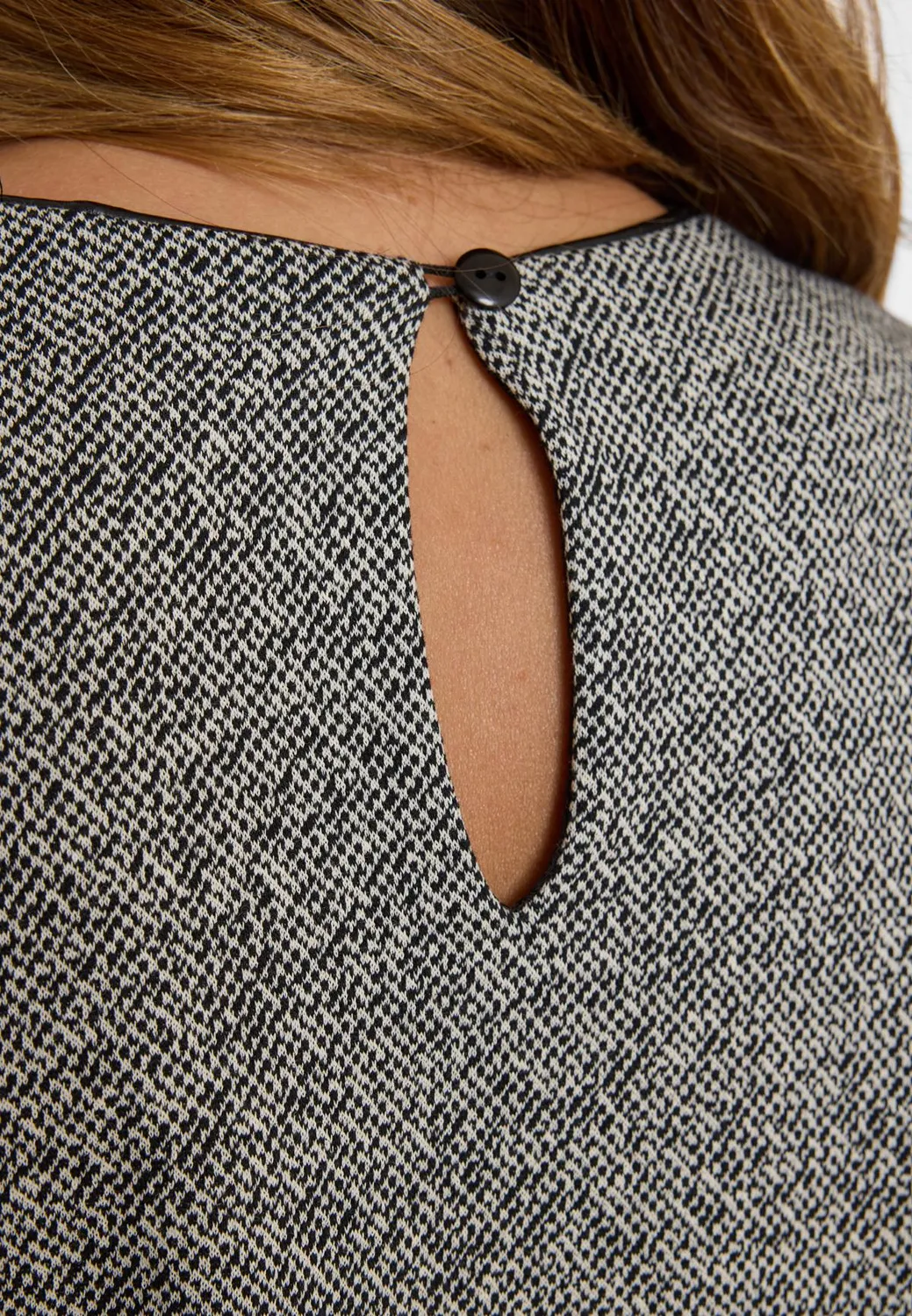 Ana Alcazar Emany abito tweed svasato ufficio