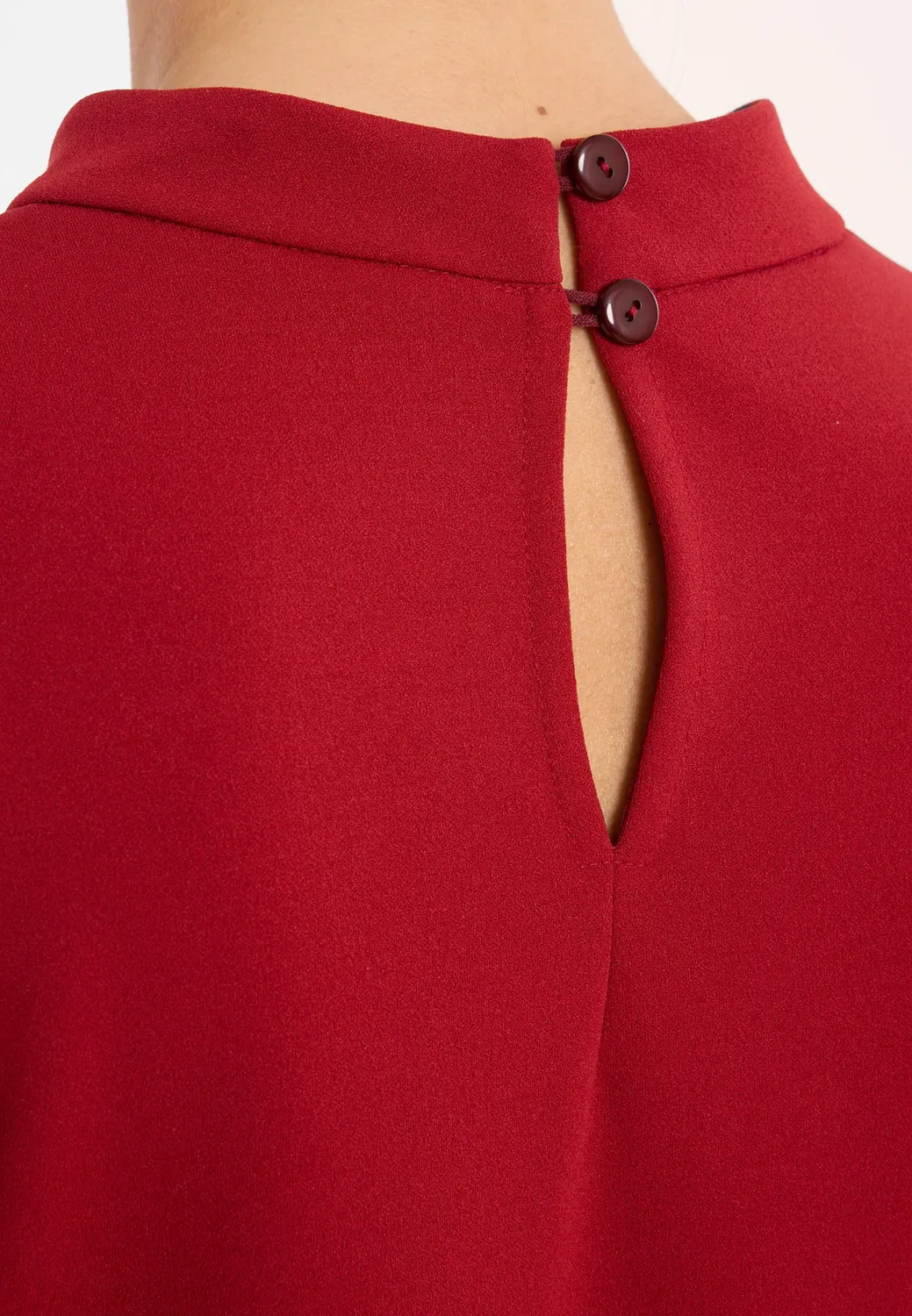Ana Alcazar Cenea abito corto rosso maniche pizzo