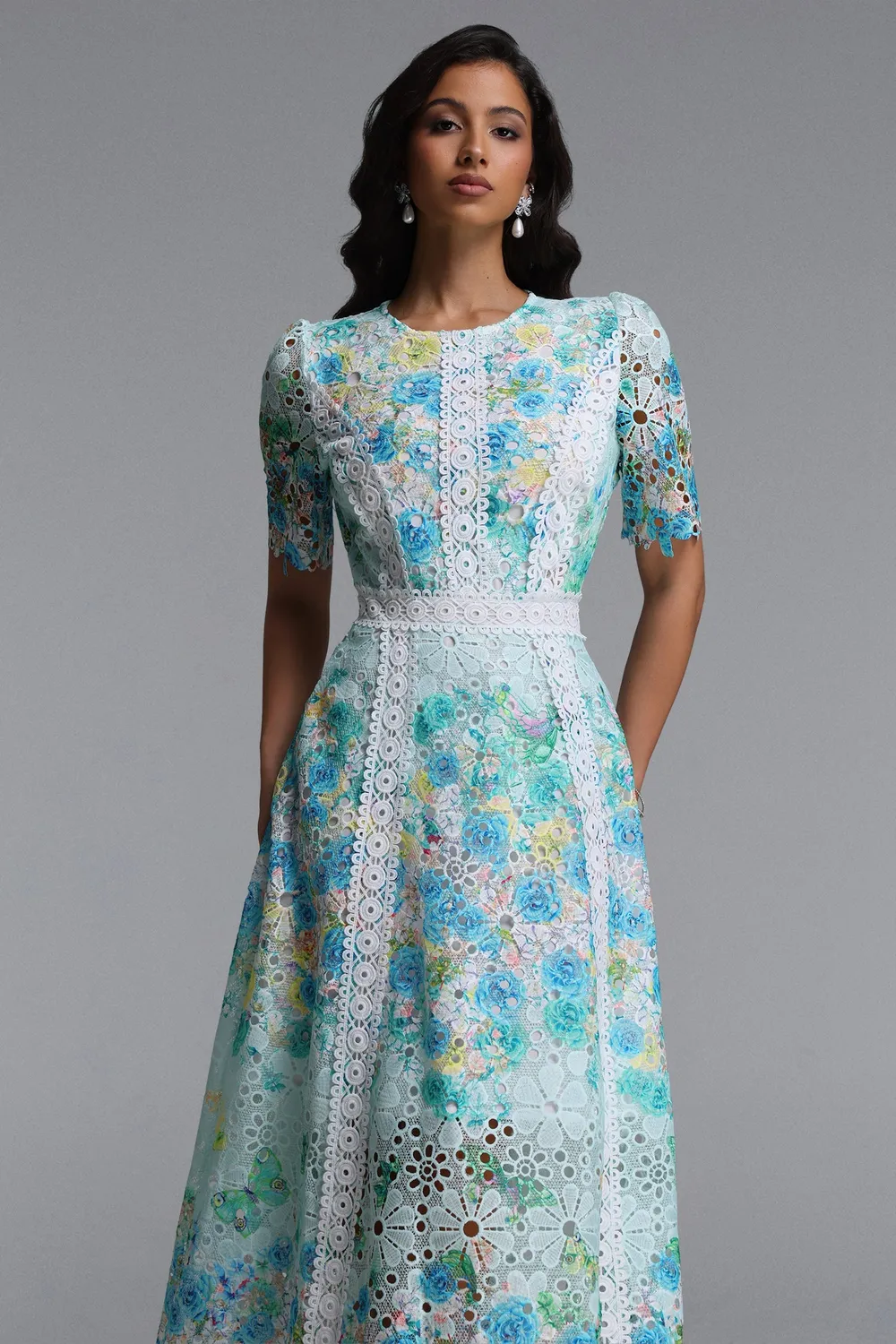 Bella Barnett Pillose abito maxi pizzo verde floreale