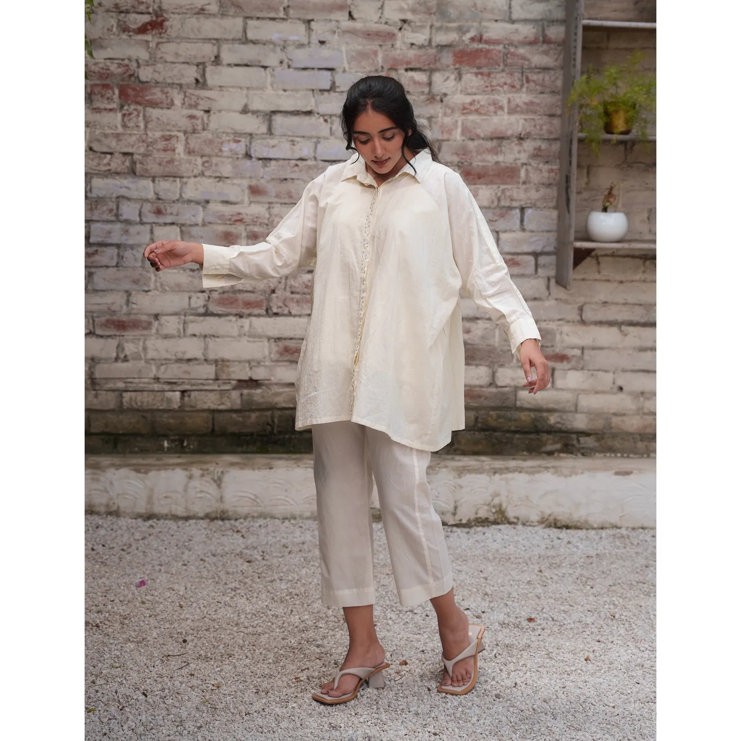 Our Dve Capsule 19 camicia beige cotone