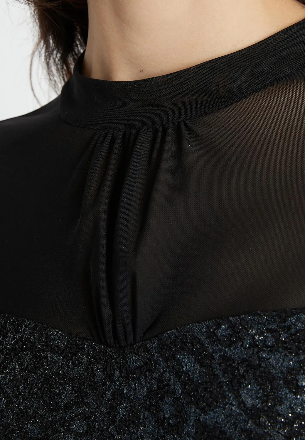 Ana Alcazar Otasis tuta elegante nera con inserti