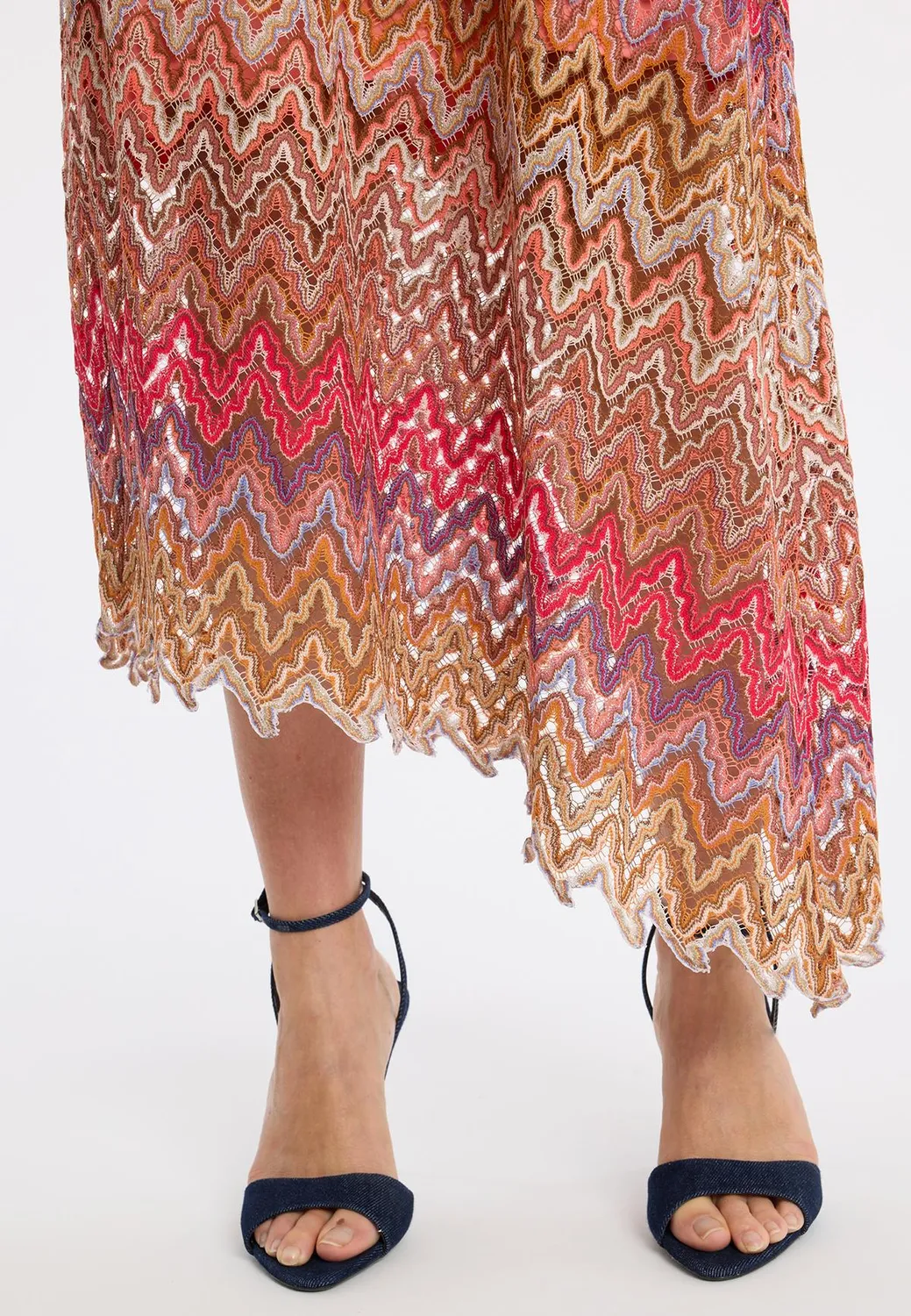 Ana Alcazar Zajosa vestito midi monospalla zigzag