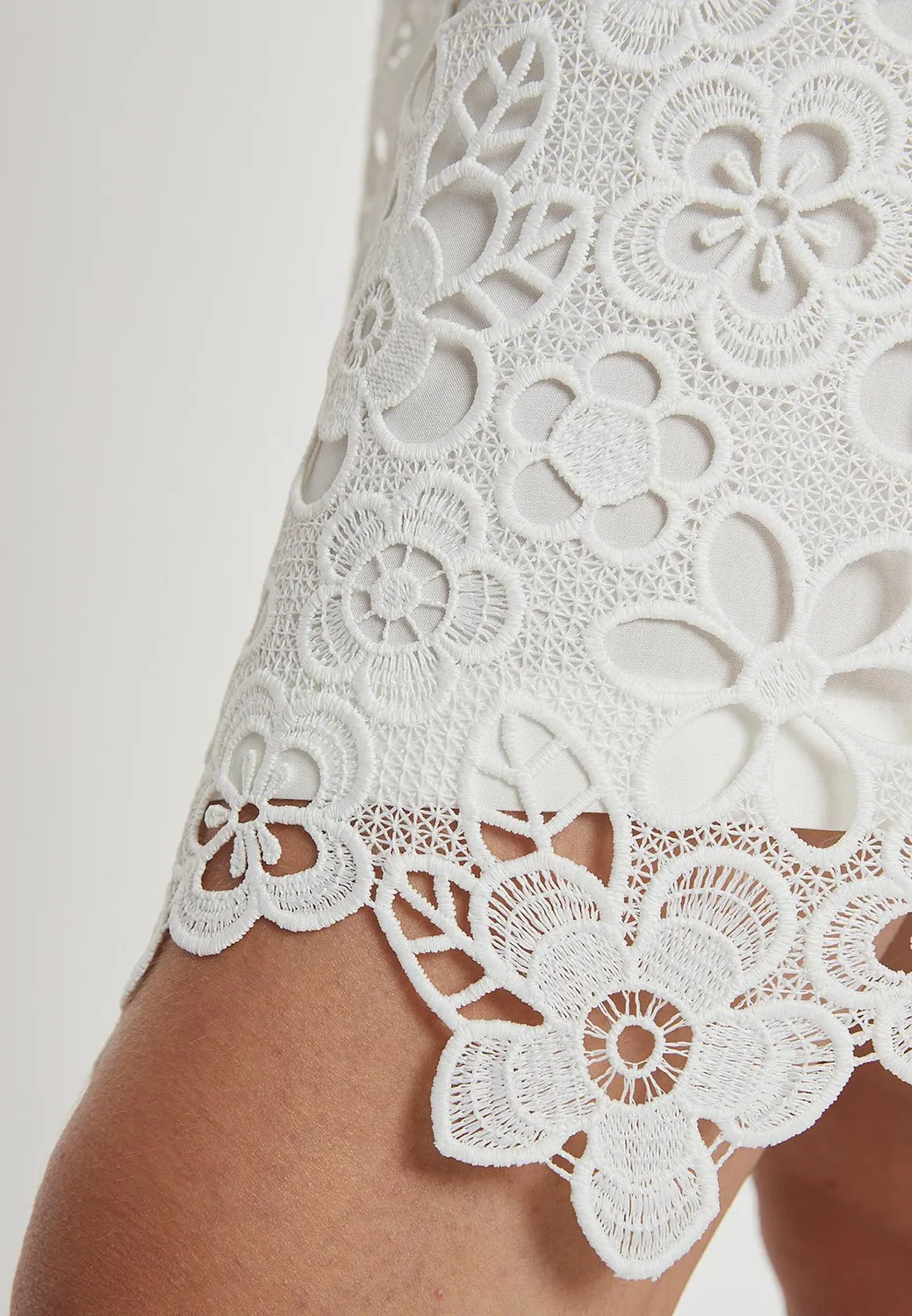 Ana Alcazar Lady abito pizzo floreale svasato
