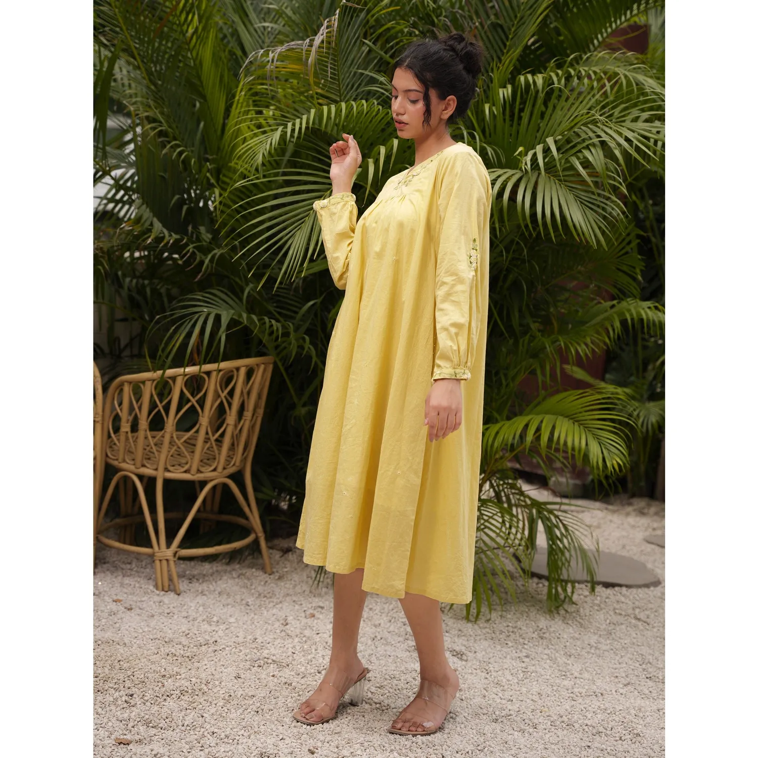Our Dve Capsule 14 abito senape in cotone