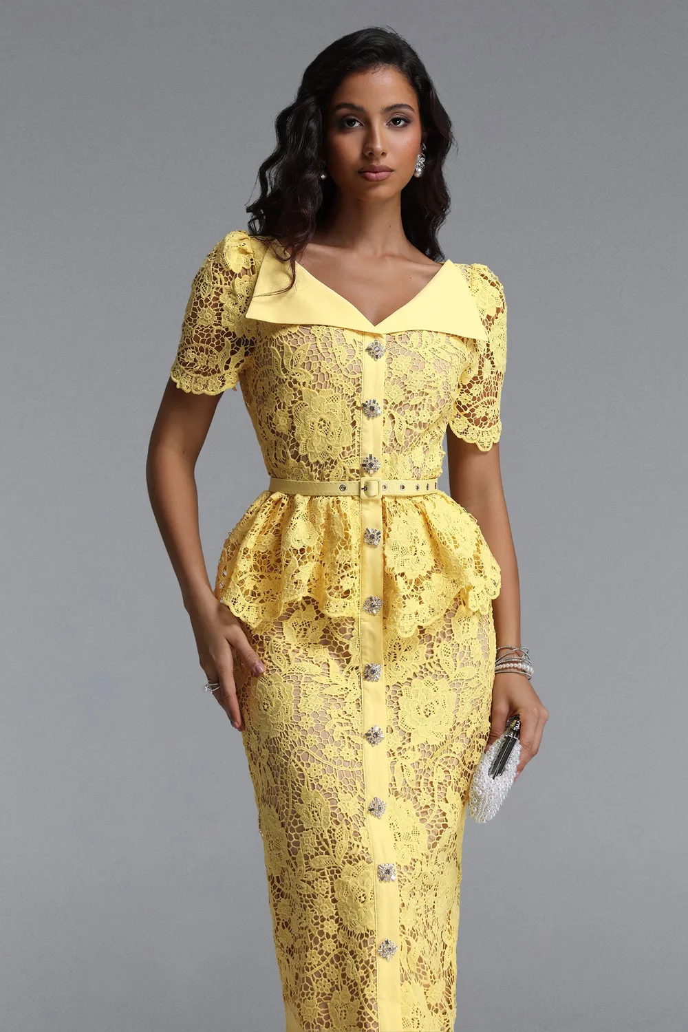 Bella Barnett Quinn abito maxi pizzo giallo floreale