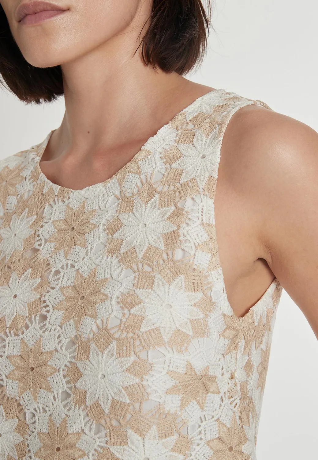 Ana Alcazar Padya tuta pizzo floreale beige