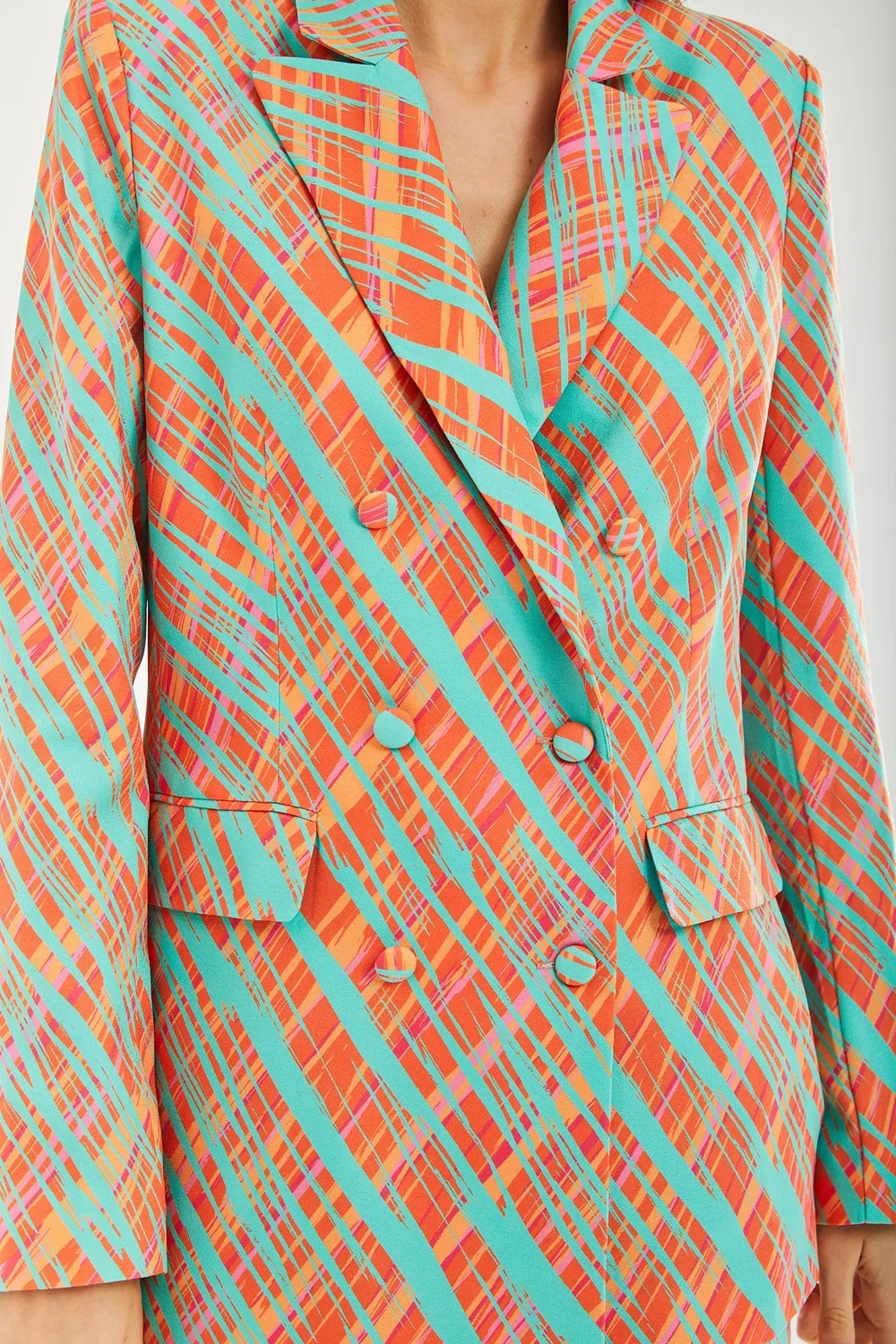 Liquorish Relaxed Orange Scribble Print blazer arancione fantasia