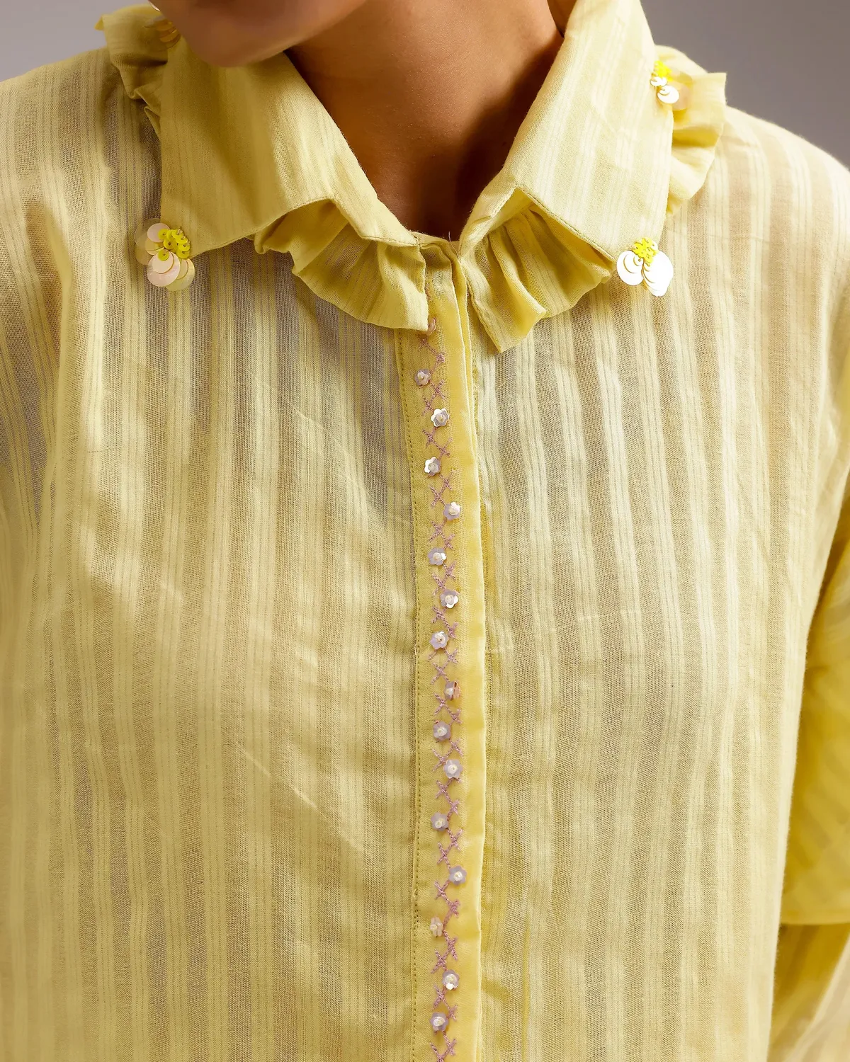 Our Dve Sheerline Flow Top camicia righe ocra