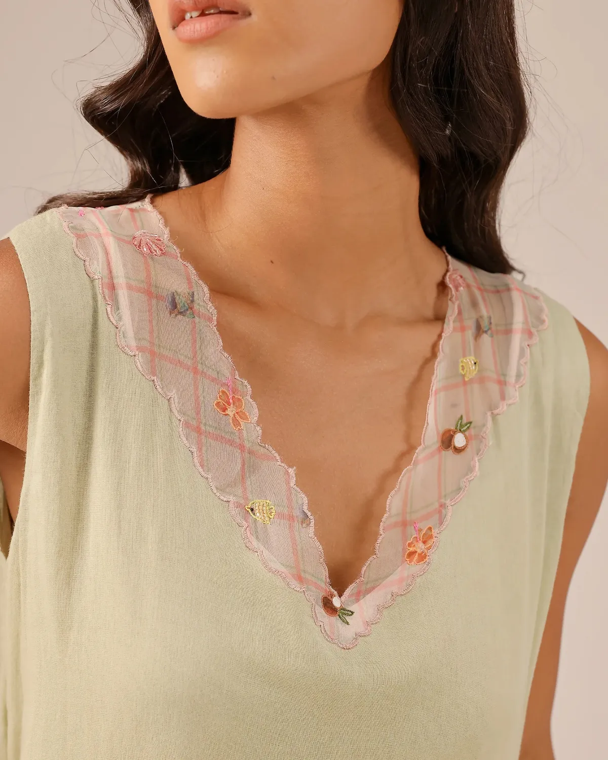 Our Dve Melon Muse completo abito e giacca rosa lino