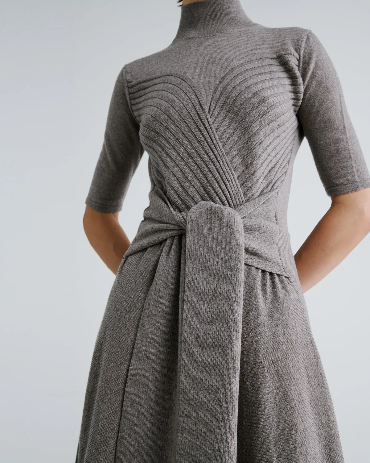 Violante Nessi Takashi abito maglia taupe merino