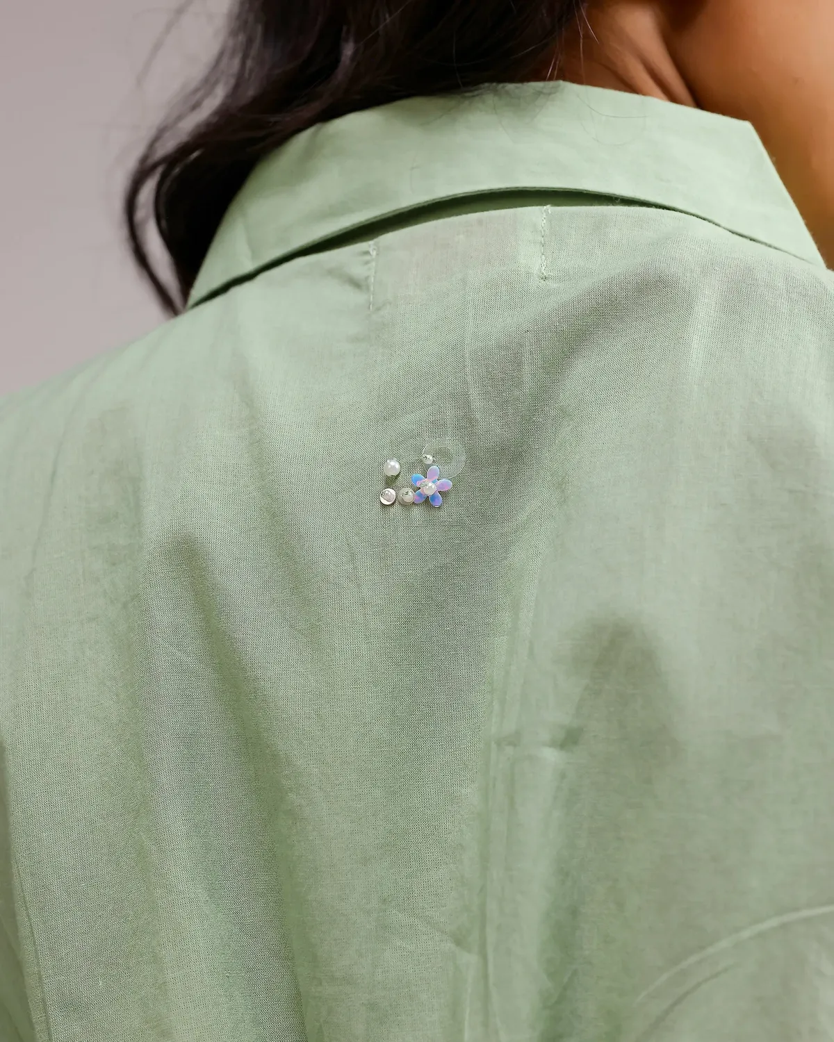 Our Dve Saanjh Fresh Dew Top verde pallido cotone