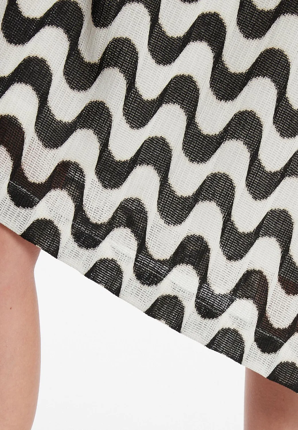 Ana Alcazar Zora abito in maglia asimmetrico midi bianco nero