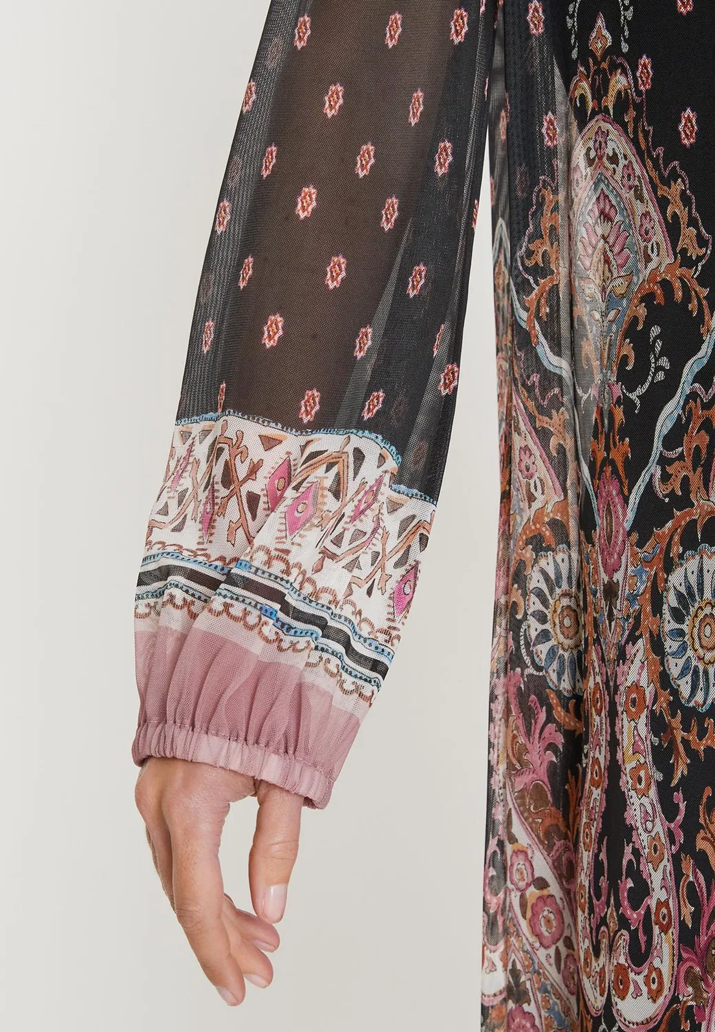 Ana Alcazar Misa abito fantasia con pizzo