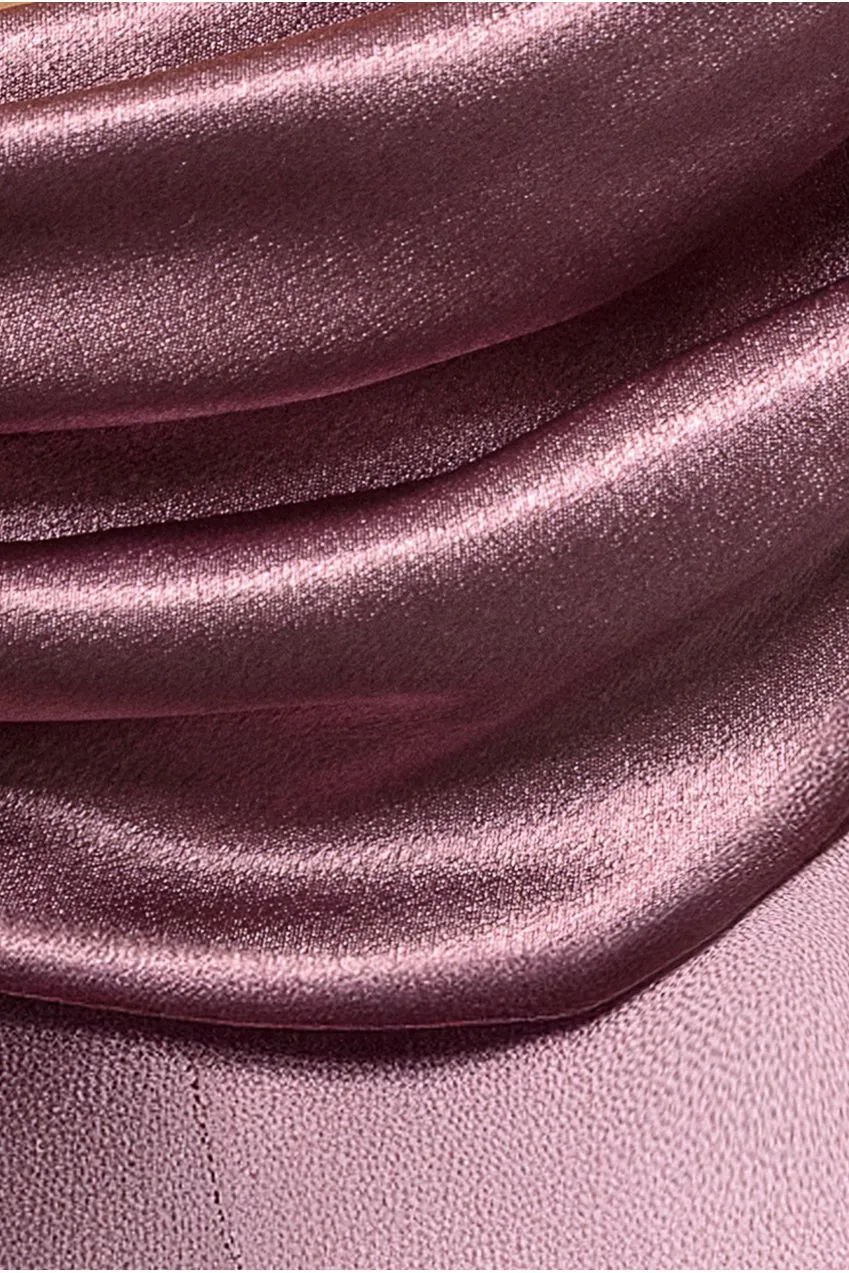 Goddiva Cowl Back abito maxi rosa in raso