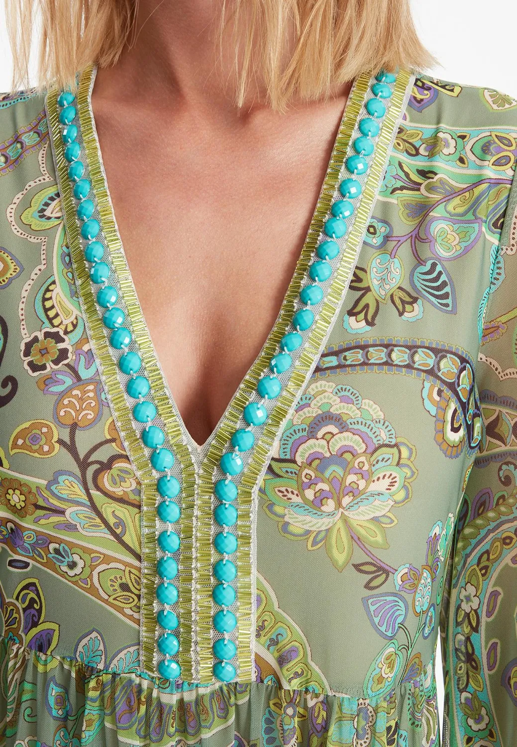 Ana Alcazar Zikone abito paisley verde volant