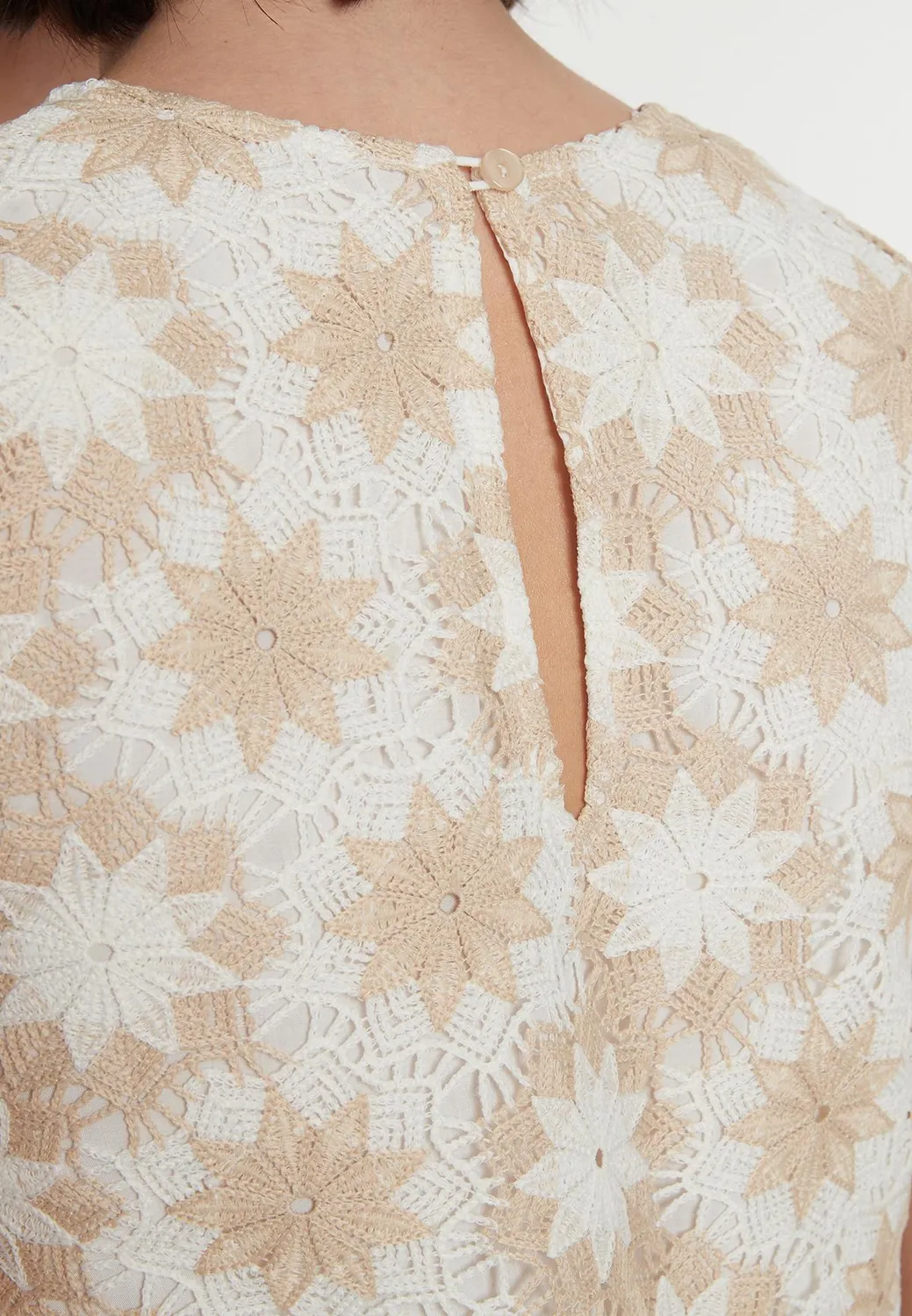 Ana Alcazar Pada abito in pizzo beige corto
