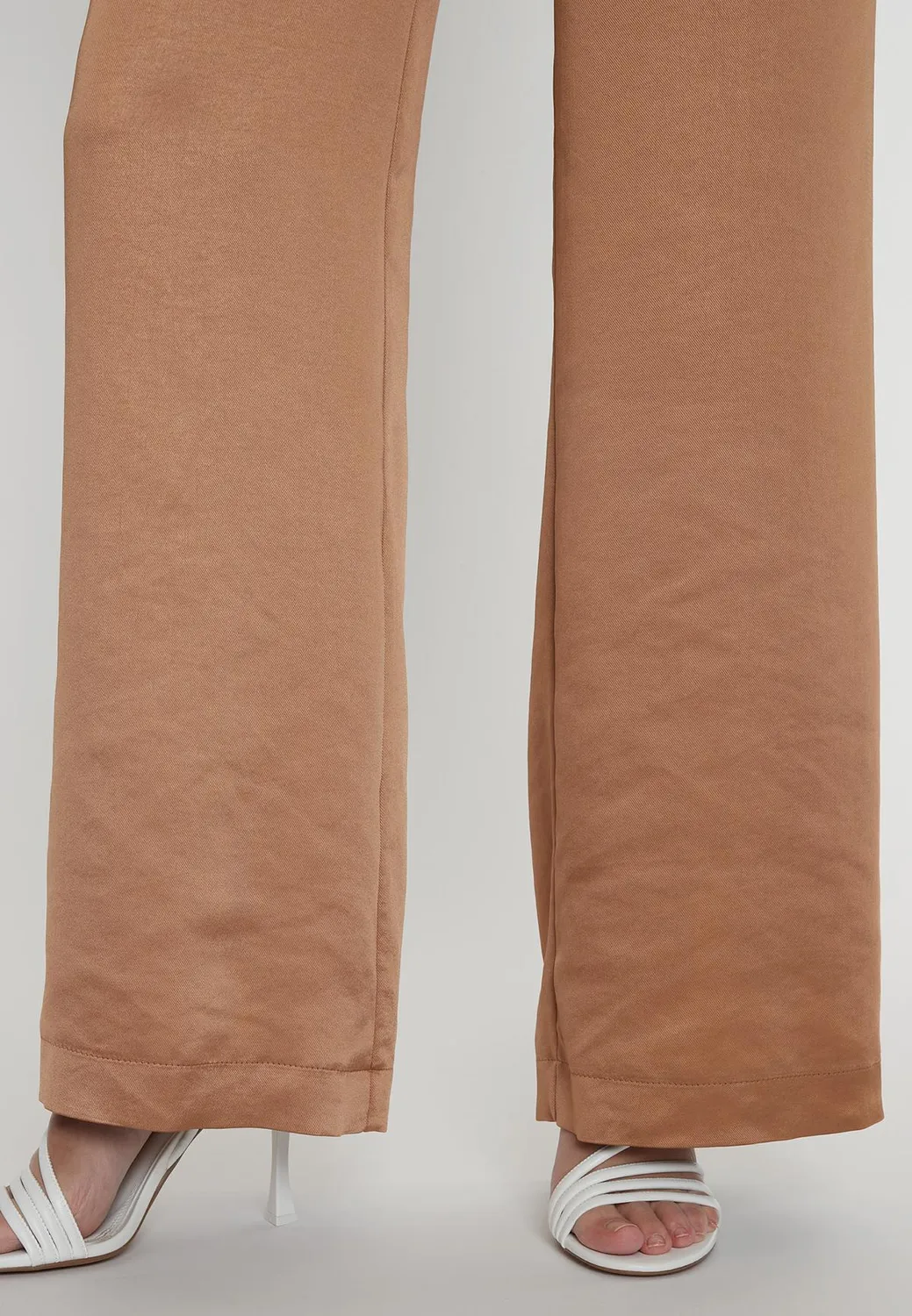 Ana Alcazar Pahisea pantaloni satin rame gamba dritta