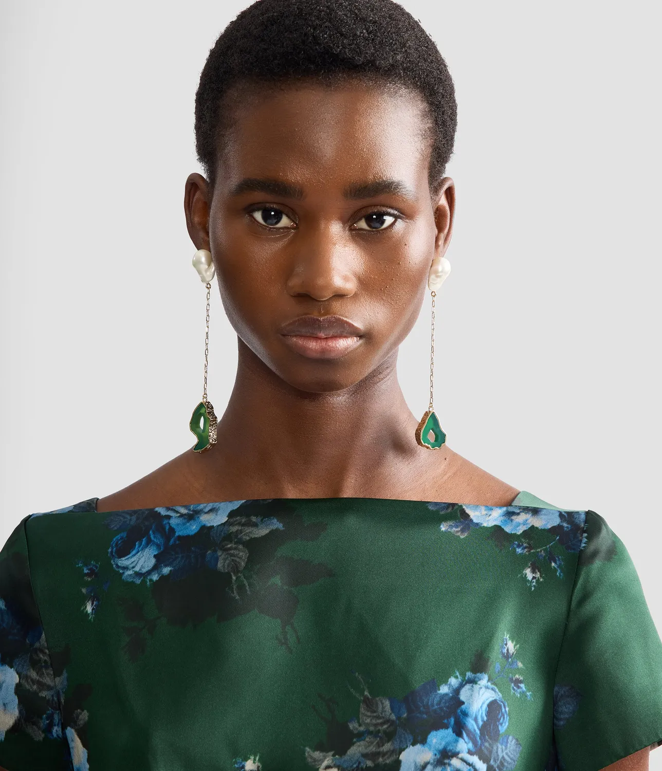 Erdem Stone Drop Earring orecchini perla verde