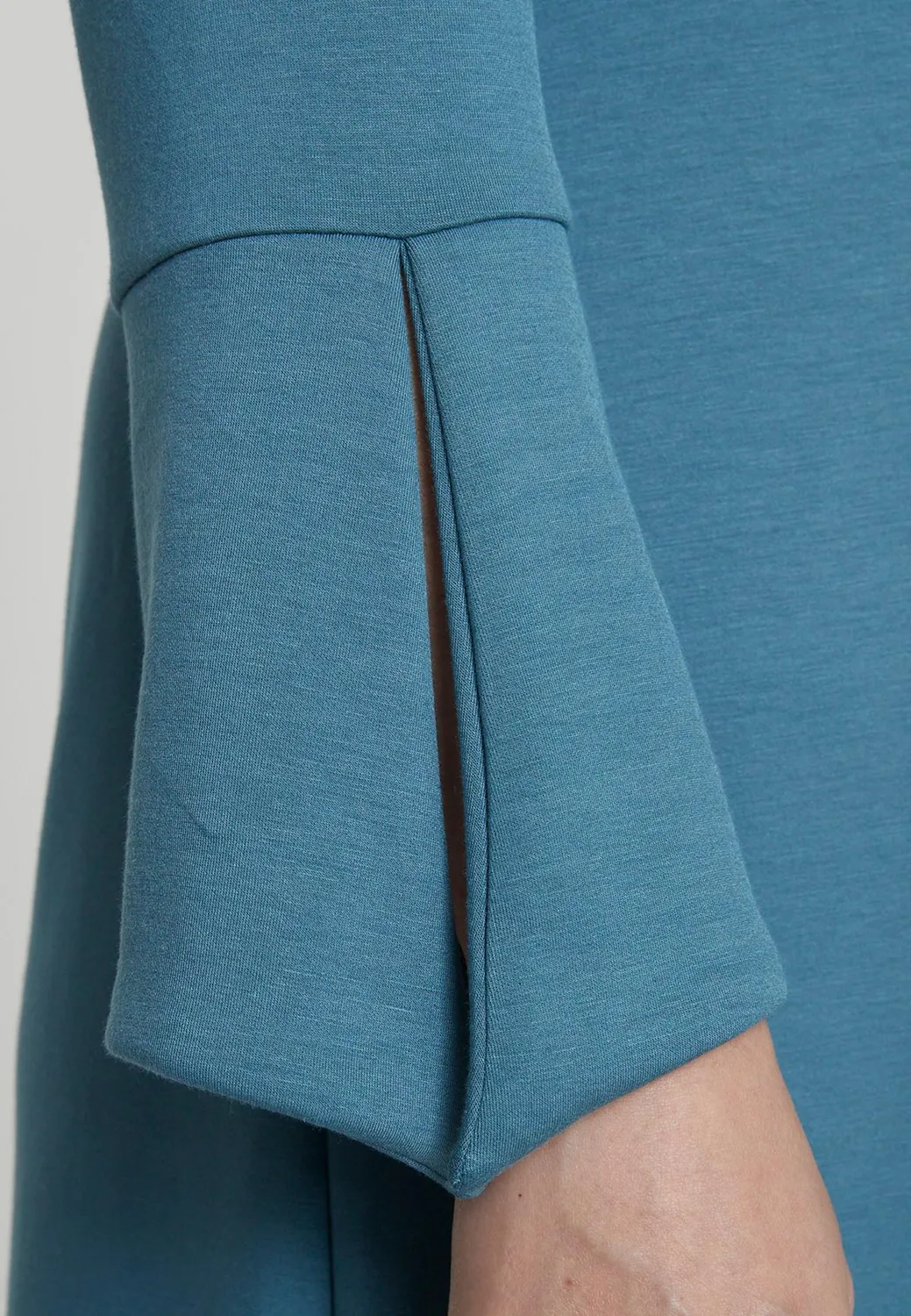 Ana Alcazar Inowa abito svasato azzurro scollo a V