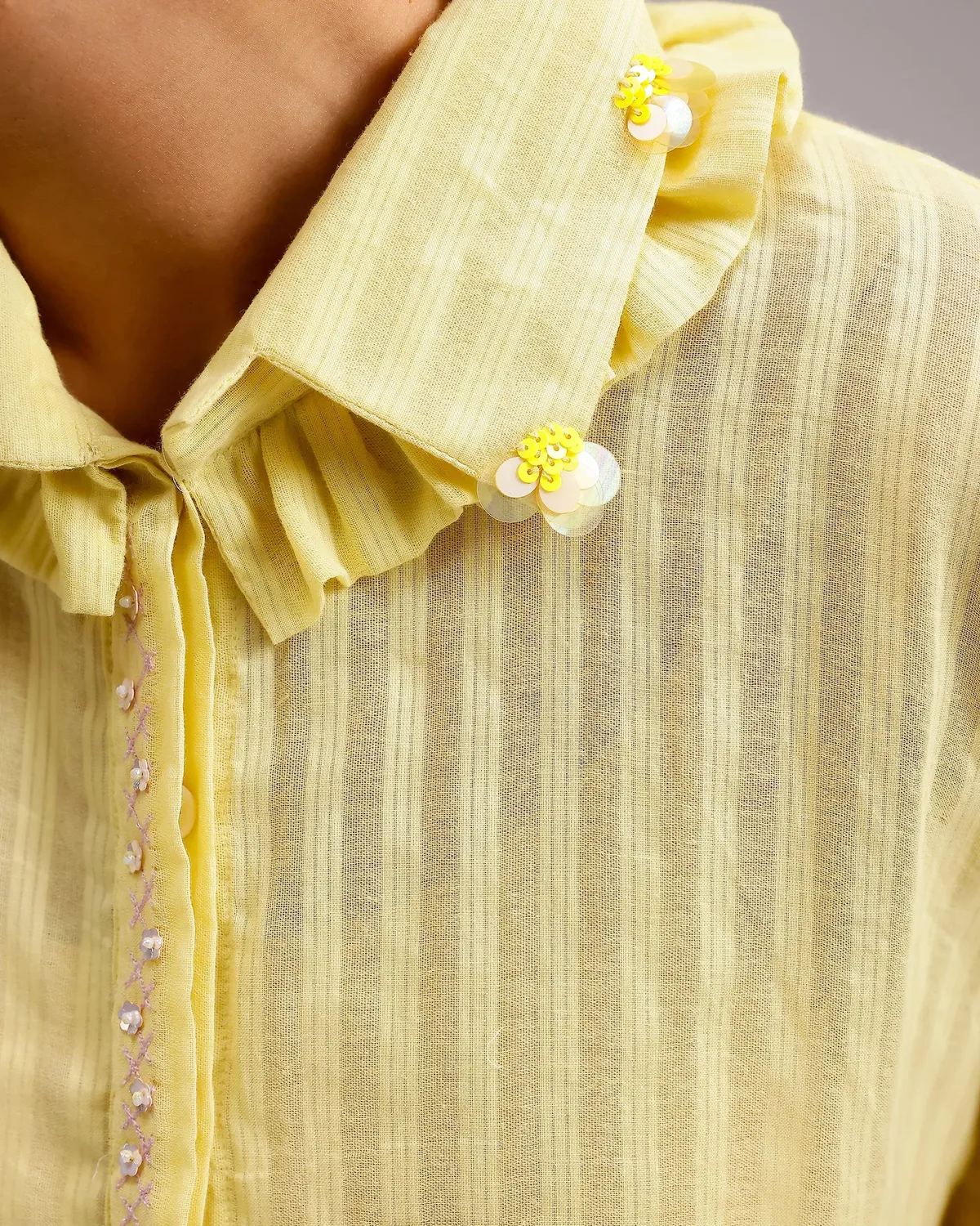 Our Dve Sheerline Flow Top camicia righe ocra