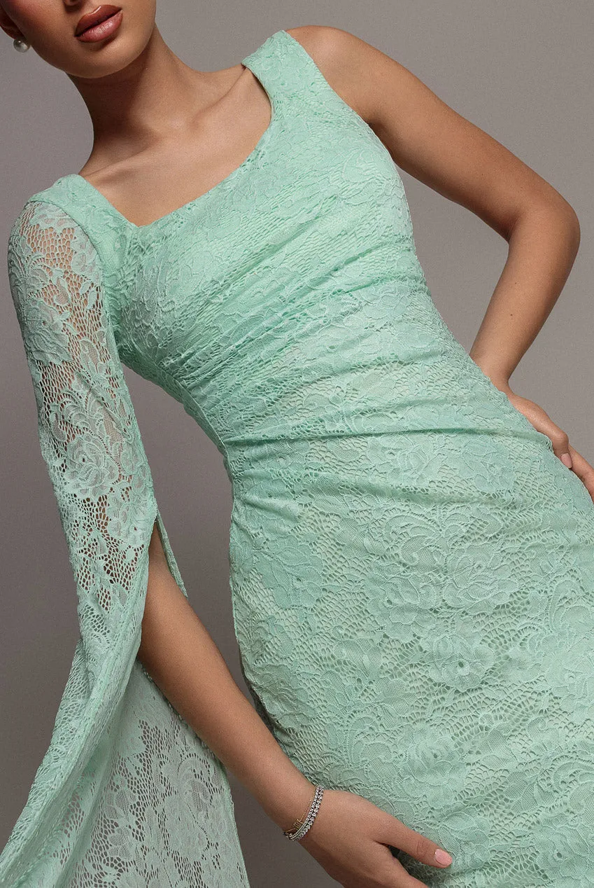 Goddiva One Shoulder Cape abito pizzo verde menta lungo