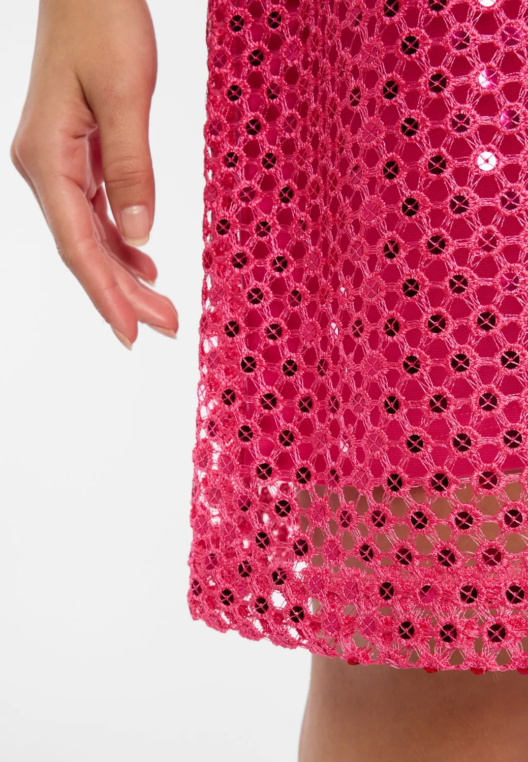 Ana Alcazar Zadena abito pizzo rosa corto