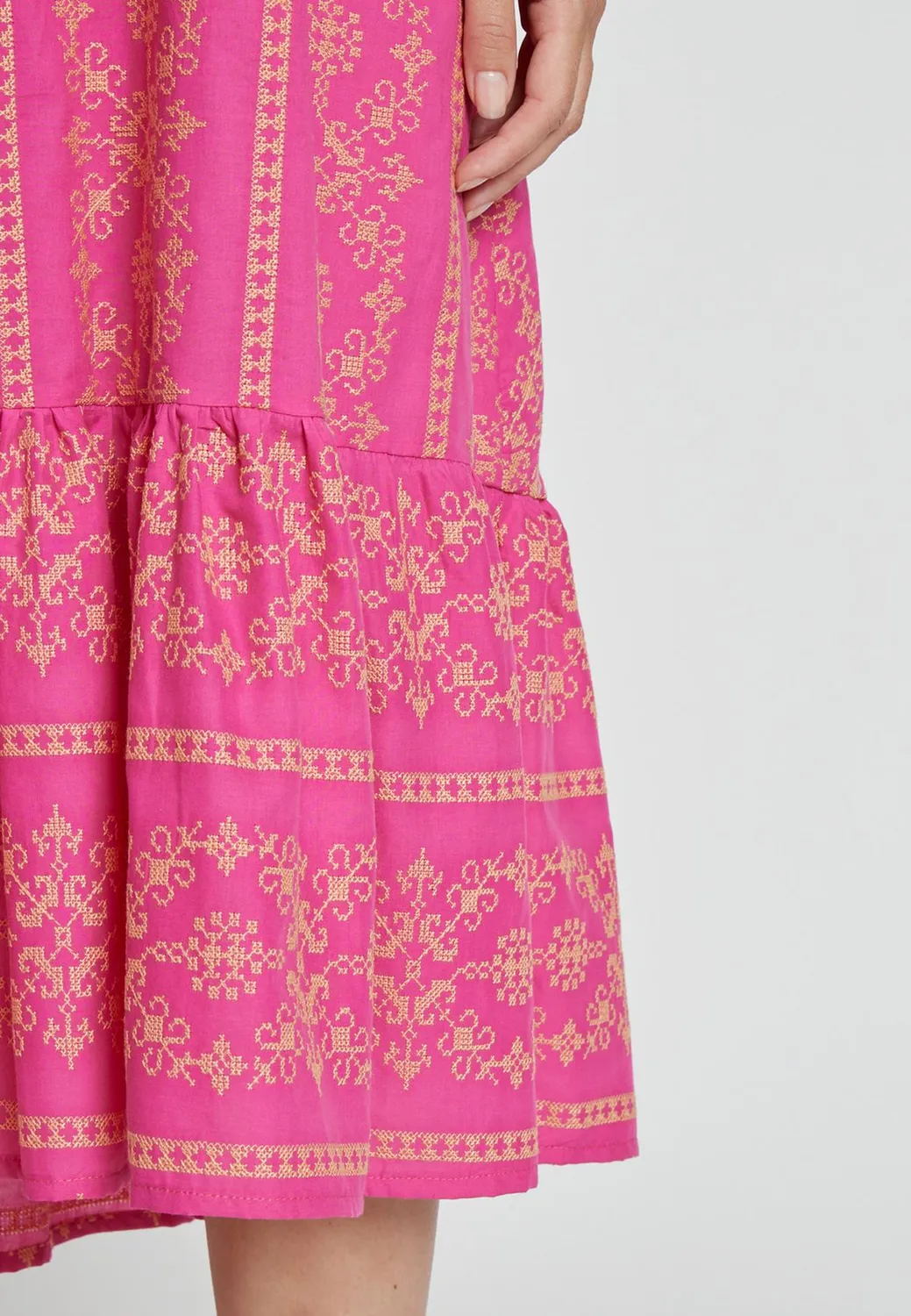 Ana Alcazar Kadeli abito midi rosa ricamato