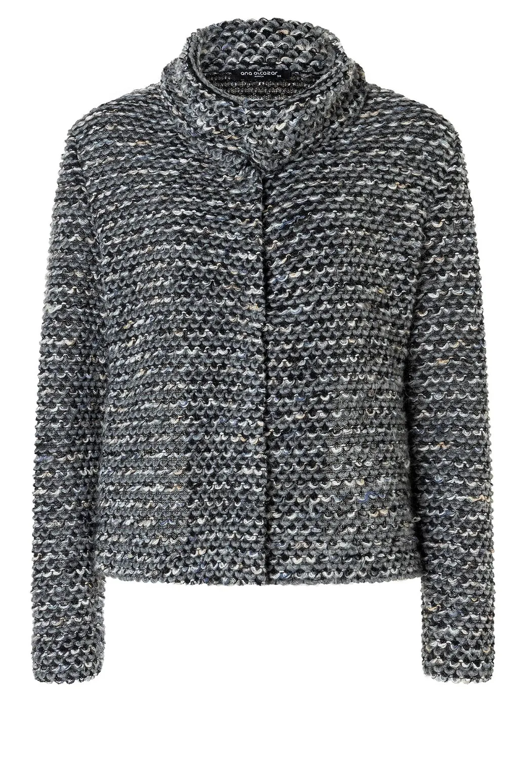 Ana Alcazar Abello giacca maglia grigia collo alto