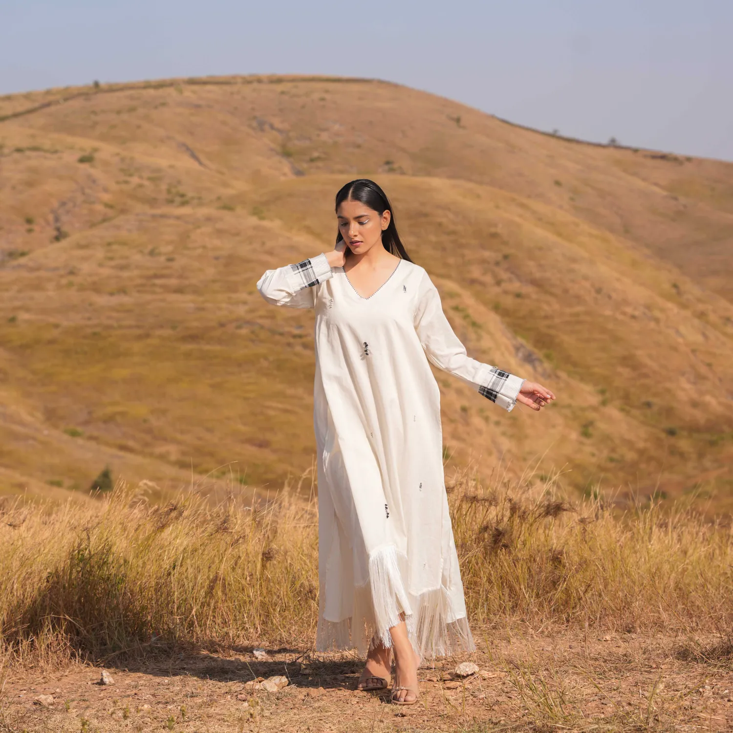 Our Dve Fray abito maxi beige cotone frange