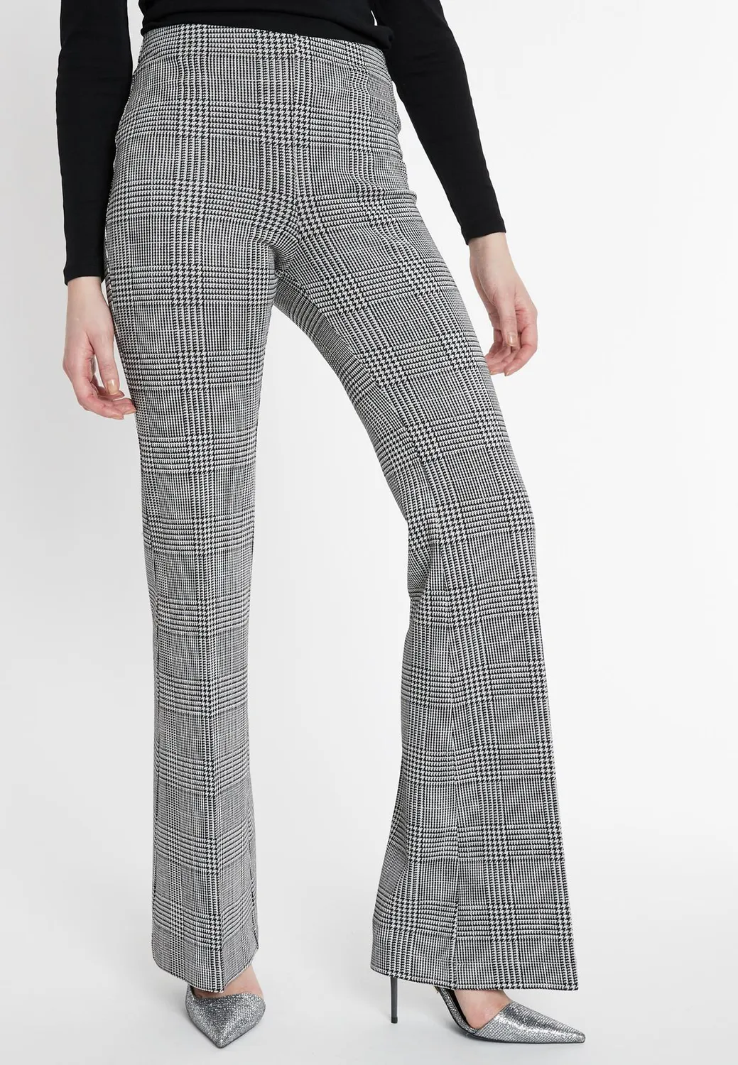 Ana Alcazar Shia pantaloni zampa quadri grigio nero