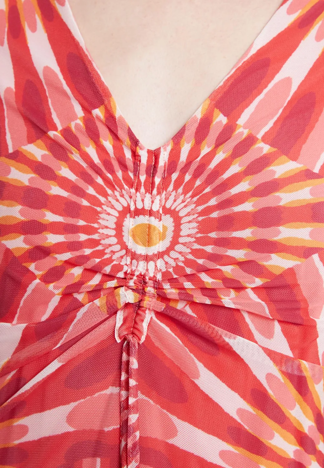 Ana Alcazar Pesina abito tunica batik rosso