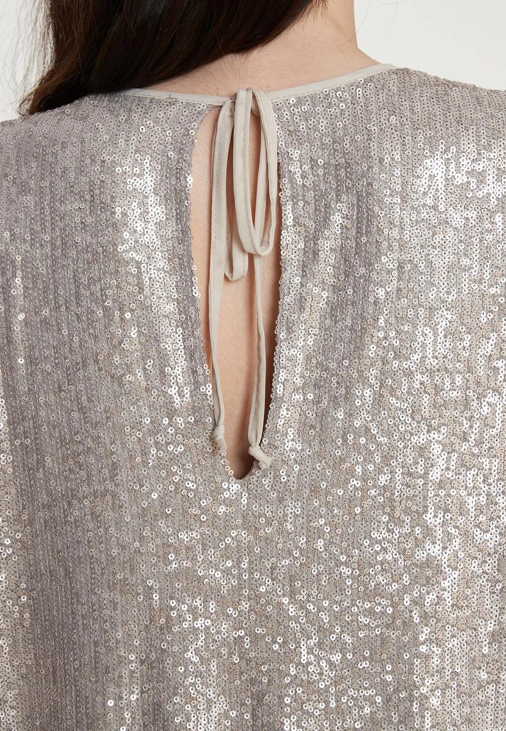 Ana Alcazar Tadyra abito paillettes argento