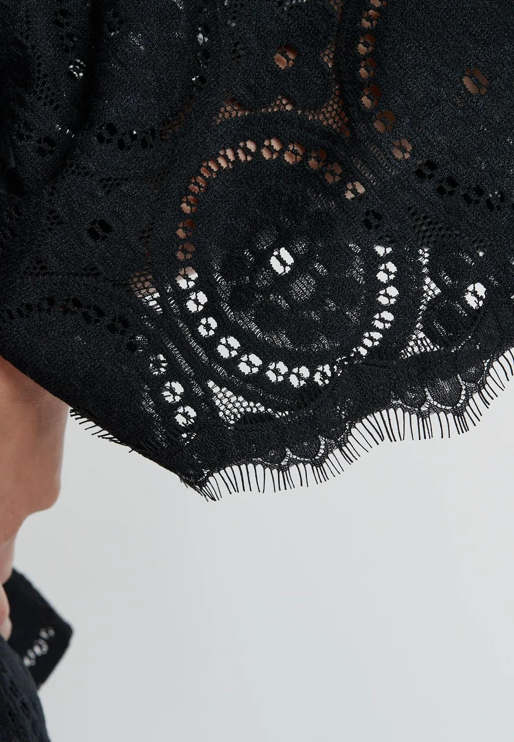 Ana Alcazar Kabola top pizzo floreale scollo V