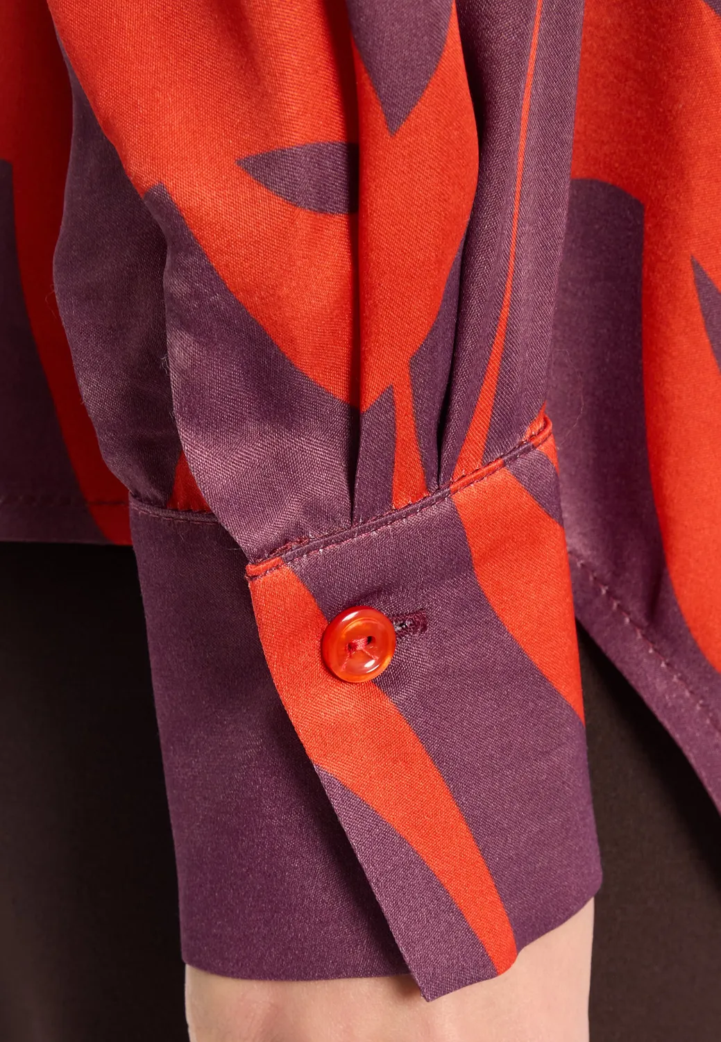 Ana Alcazar Elbonis blusa scollo drappeggiato fantasia onde
