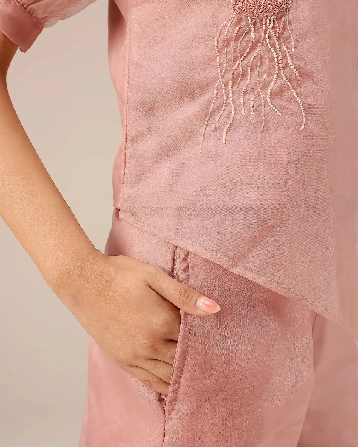 Our Dve Blum Jelly completo top e pantaloni rosa ricamo
