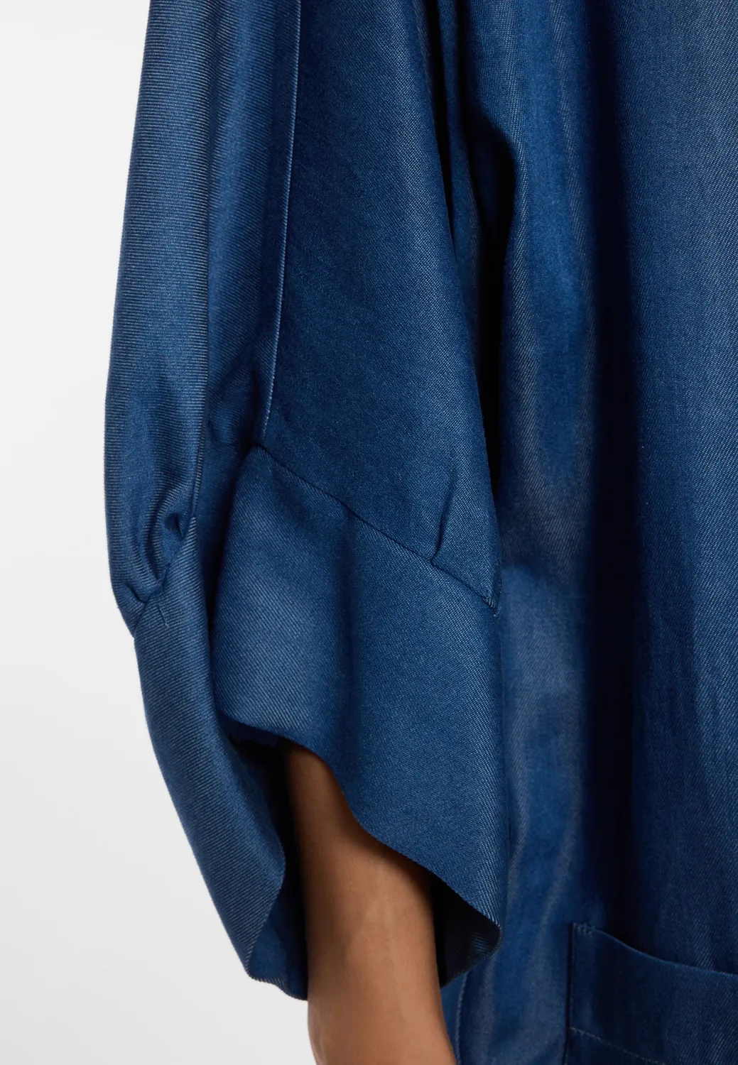Ana Alcazar Darli abito denim corto oversize