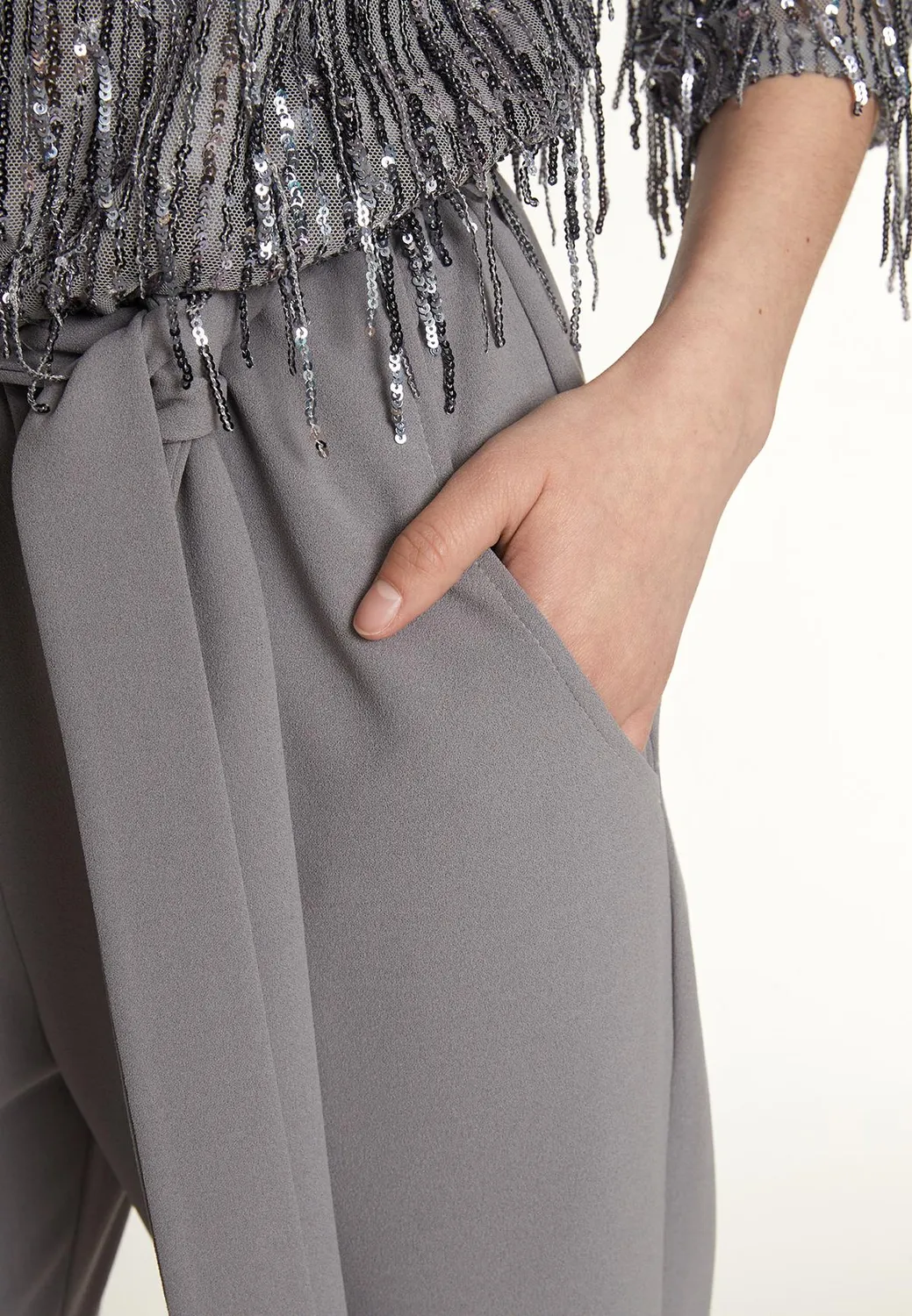 Ana Alcazar Ocysa tuta elegante paillettes argento