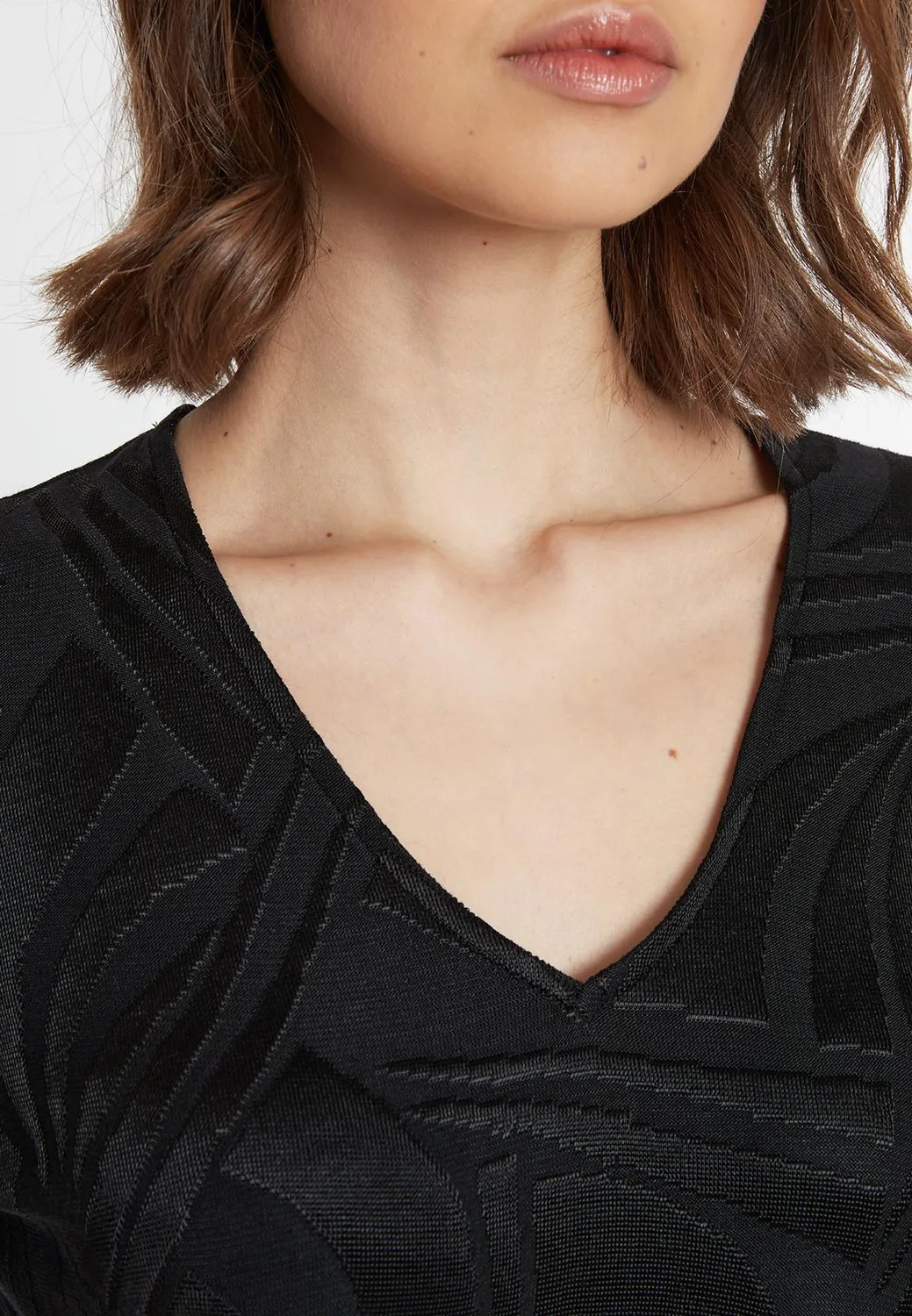 Ana Alcazar Sonea V-Top top nero in viscosa devoré