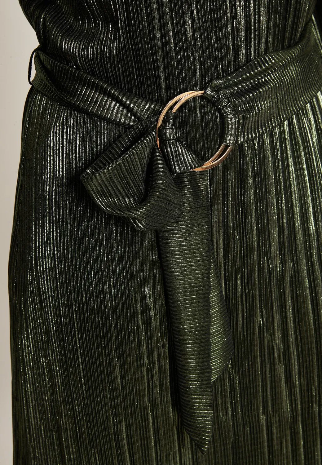 Ana Alcazar Ogaba vestito plissettato verde oliva