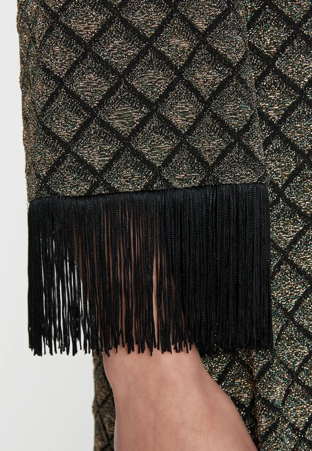 Ana Alcazar Sakary abito frange nero oro lurex