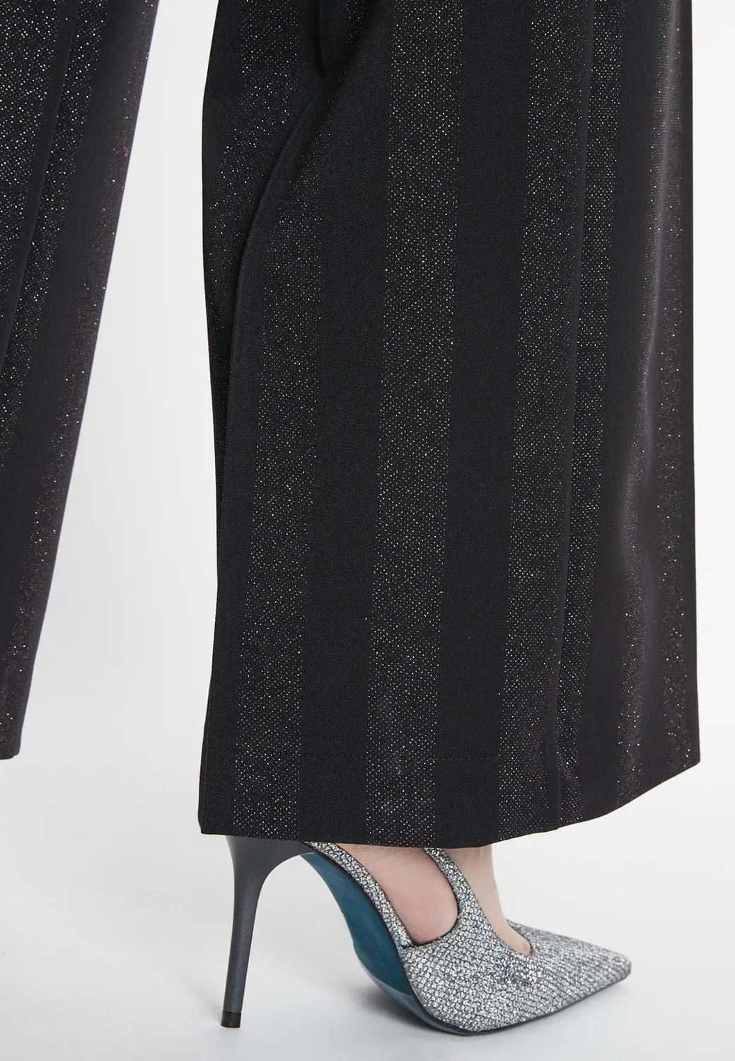 Ana Alcazar Samsa pantaloni larghi neri riga lurex