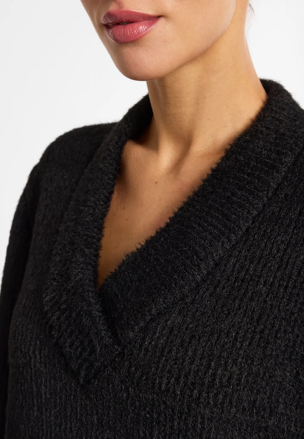 Ana Alcazar Enaya maglione scollo V nero peluche