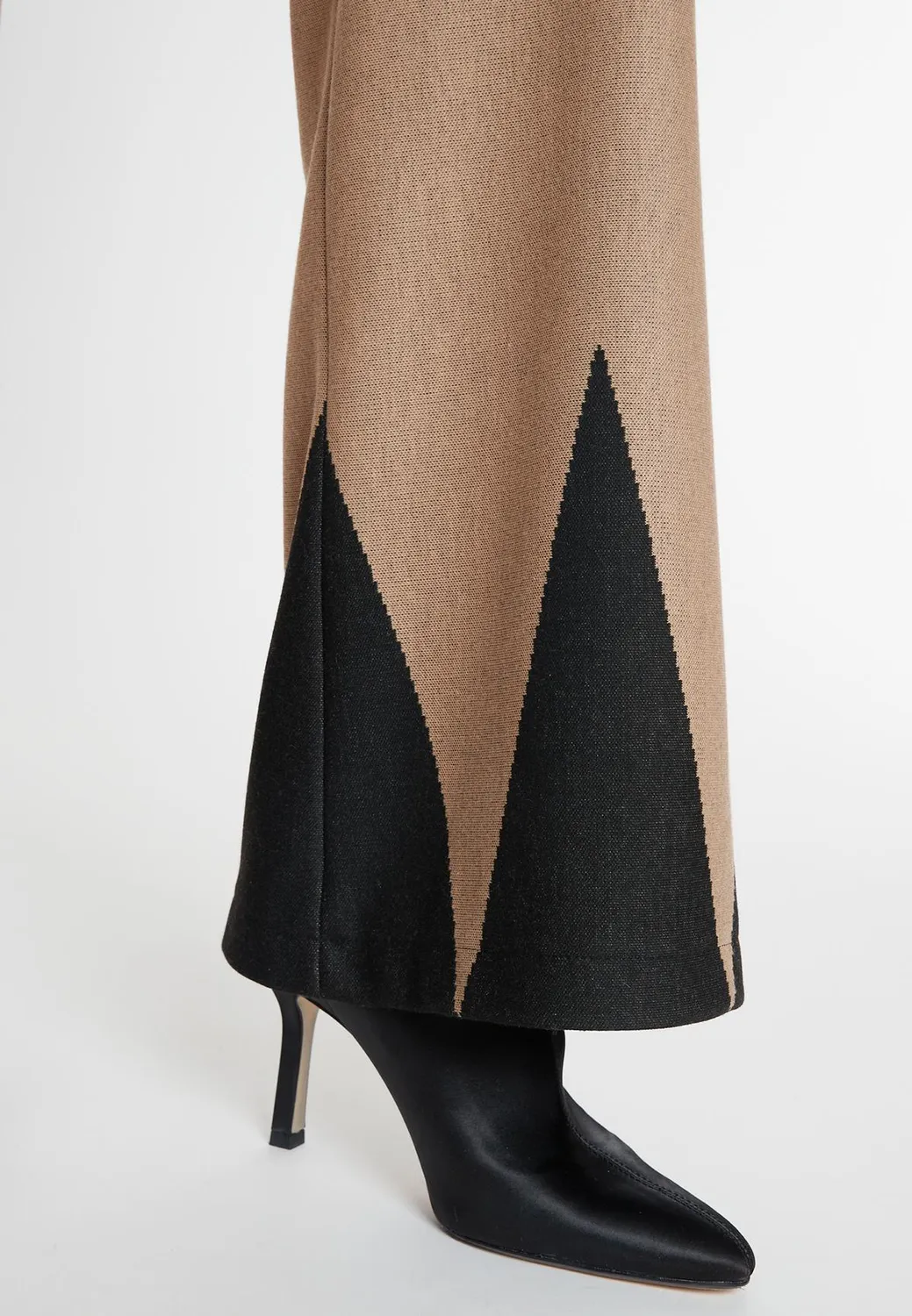 Ana Alcazar Milly pantaloni svasati maglia zigzag nero