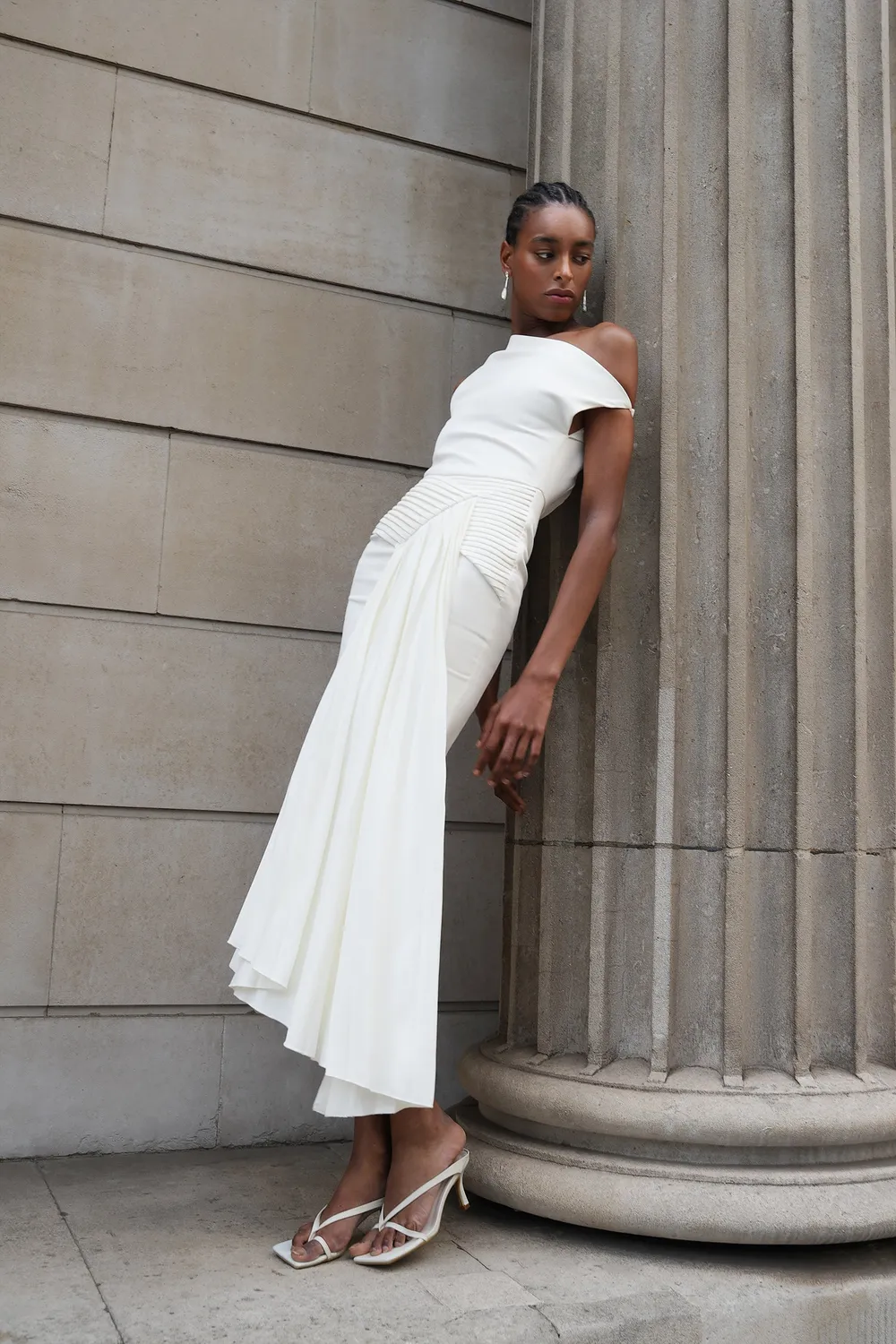 Bella Barnett Paulina abito midi bianco